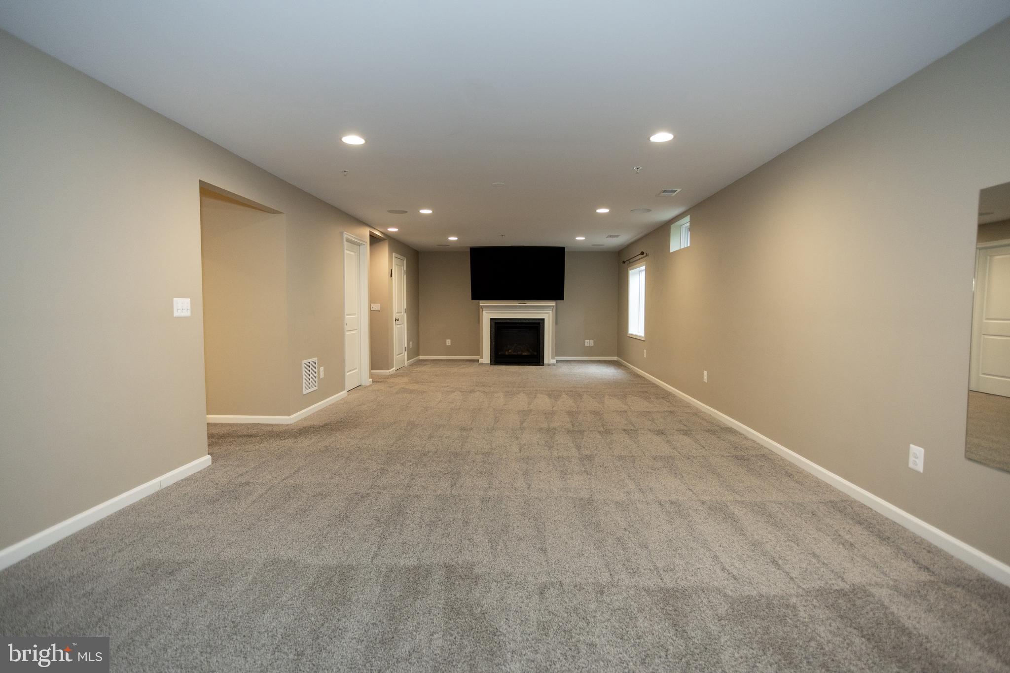 POTOMAC SHORES - Residential