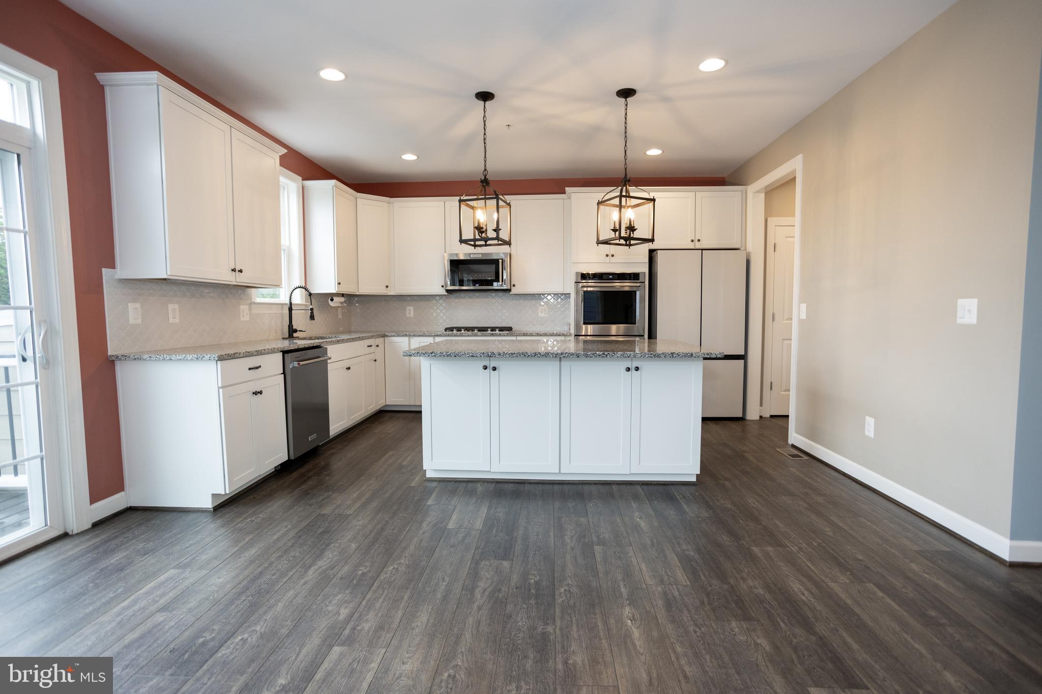POTOMAC SHORES - Residential