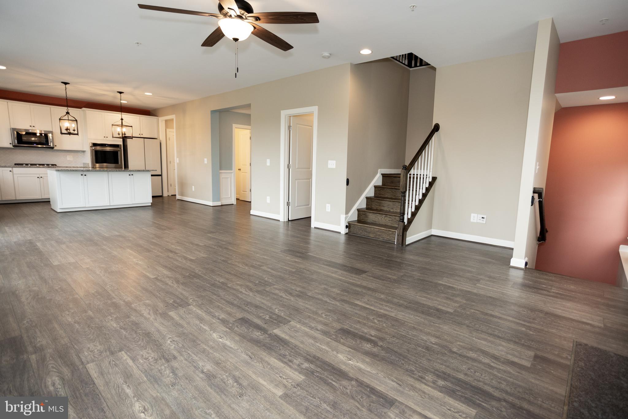 POTOMAC SHORES - Residential