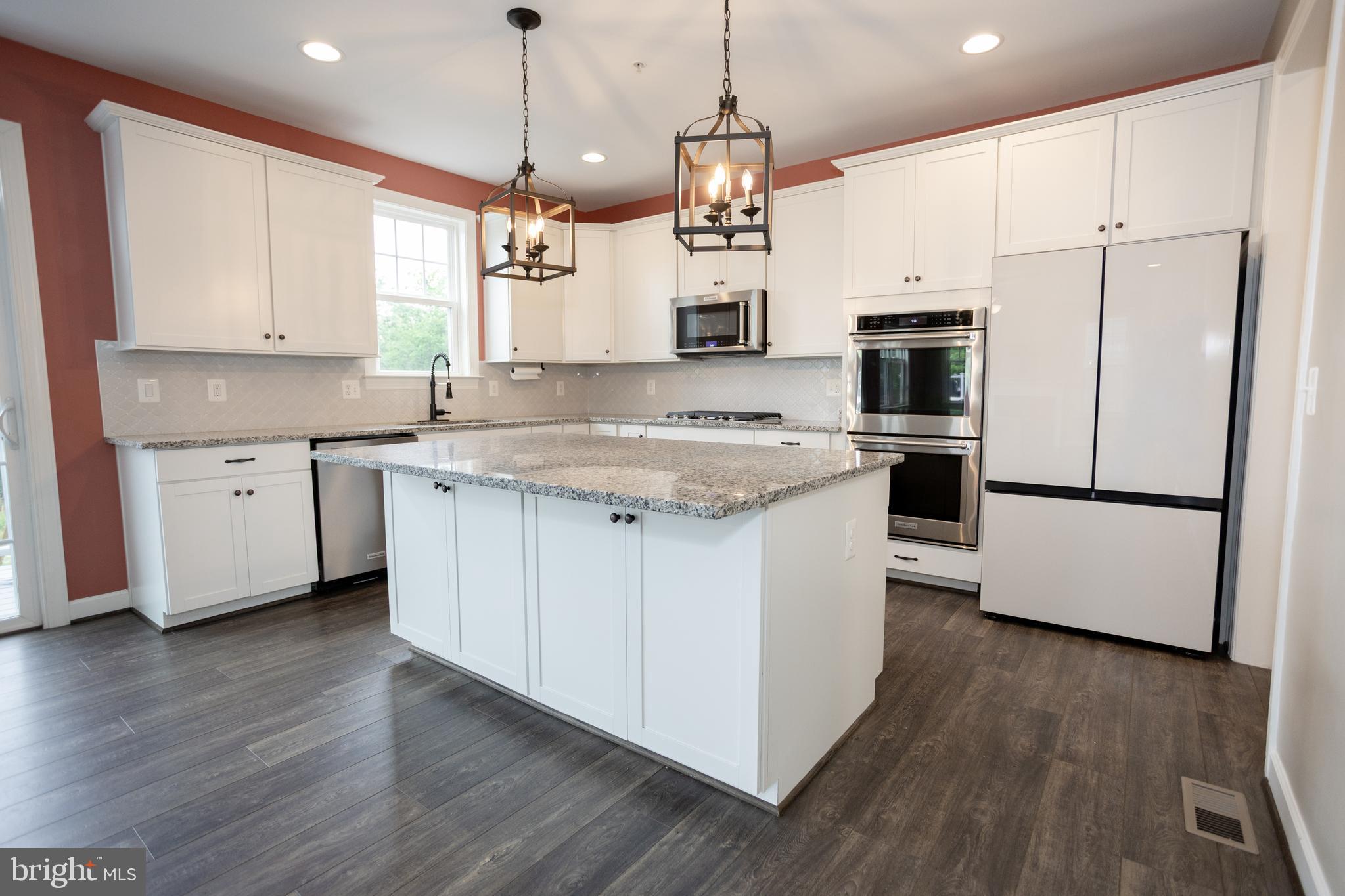 POTOMAC SHORES - Residential