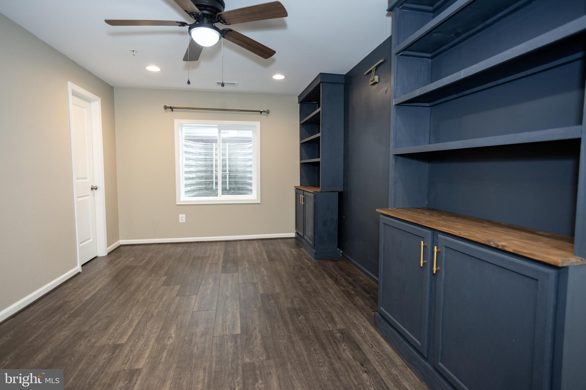 POTOMAC SHORES - Residential
