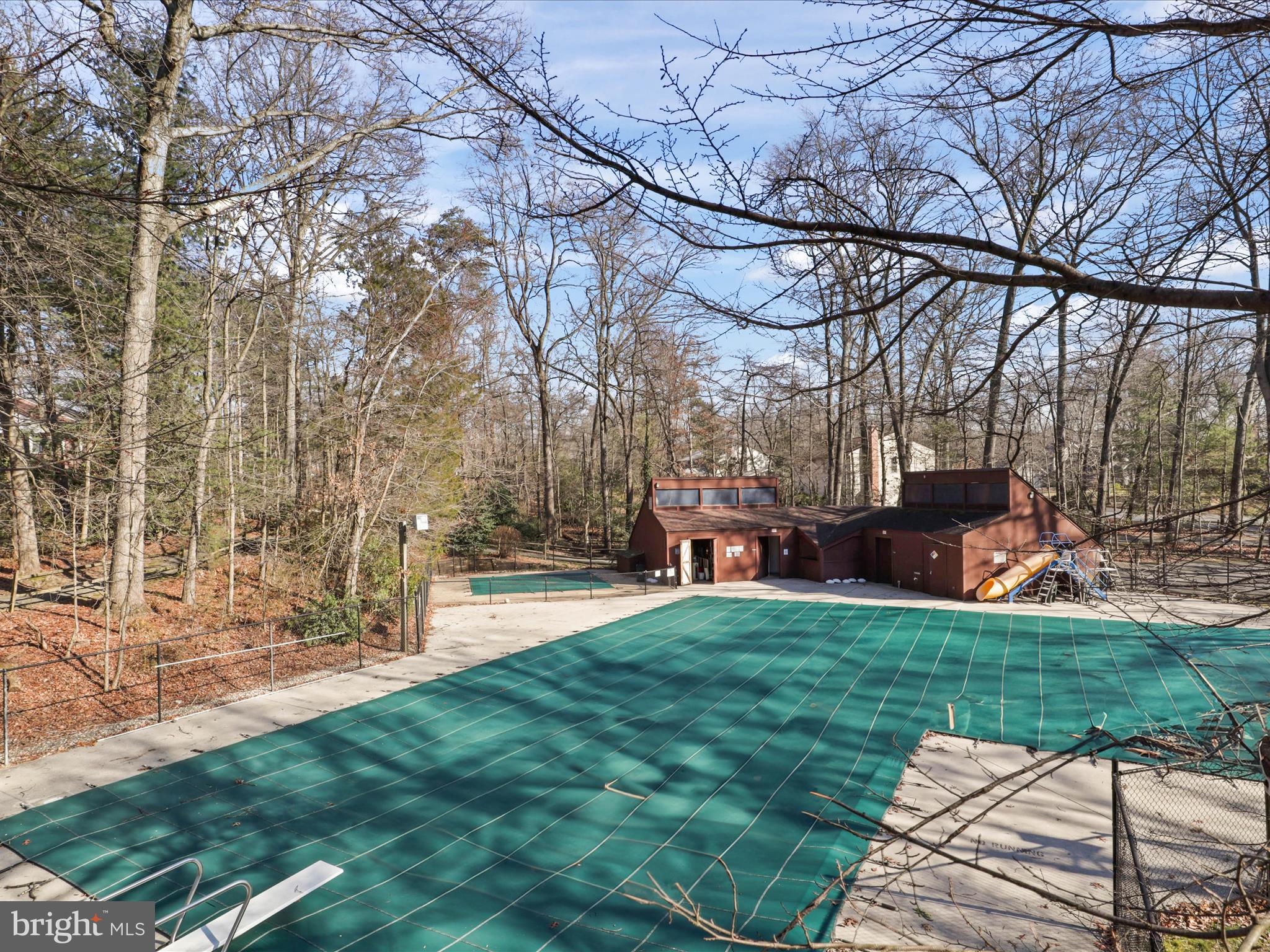 DEEPWOOD - Residential