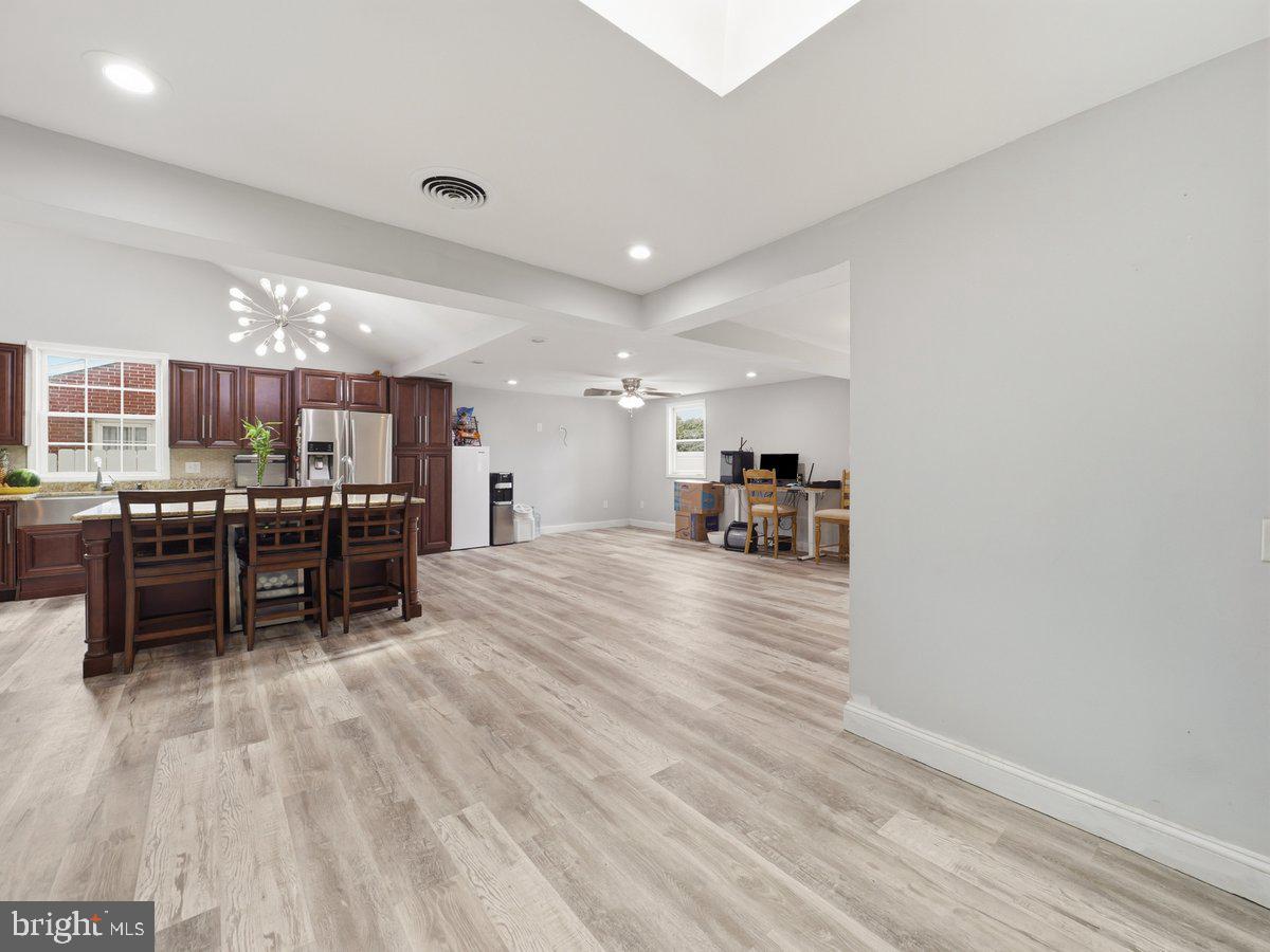 TAMMANY MANOR - Residential