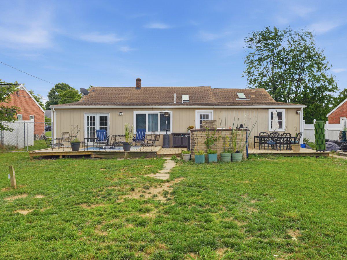 TAMMANY MANOR - Residential