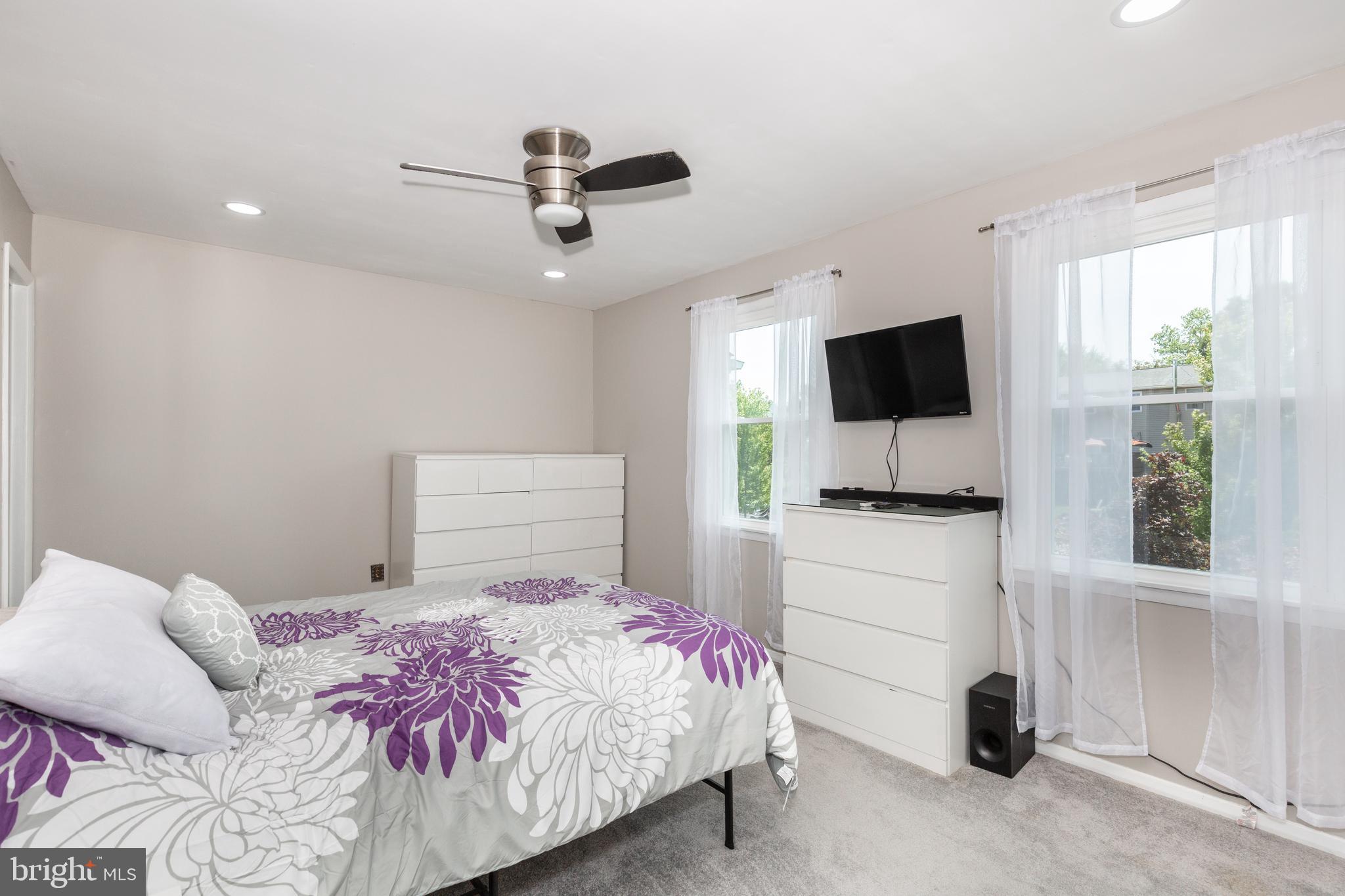 KIMBERLY VILLAGE - Residential