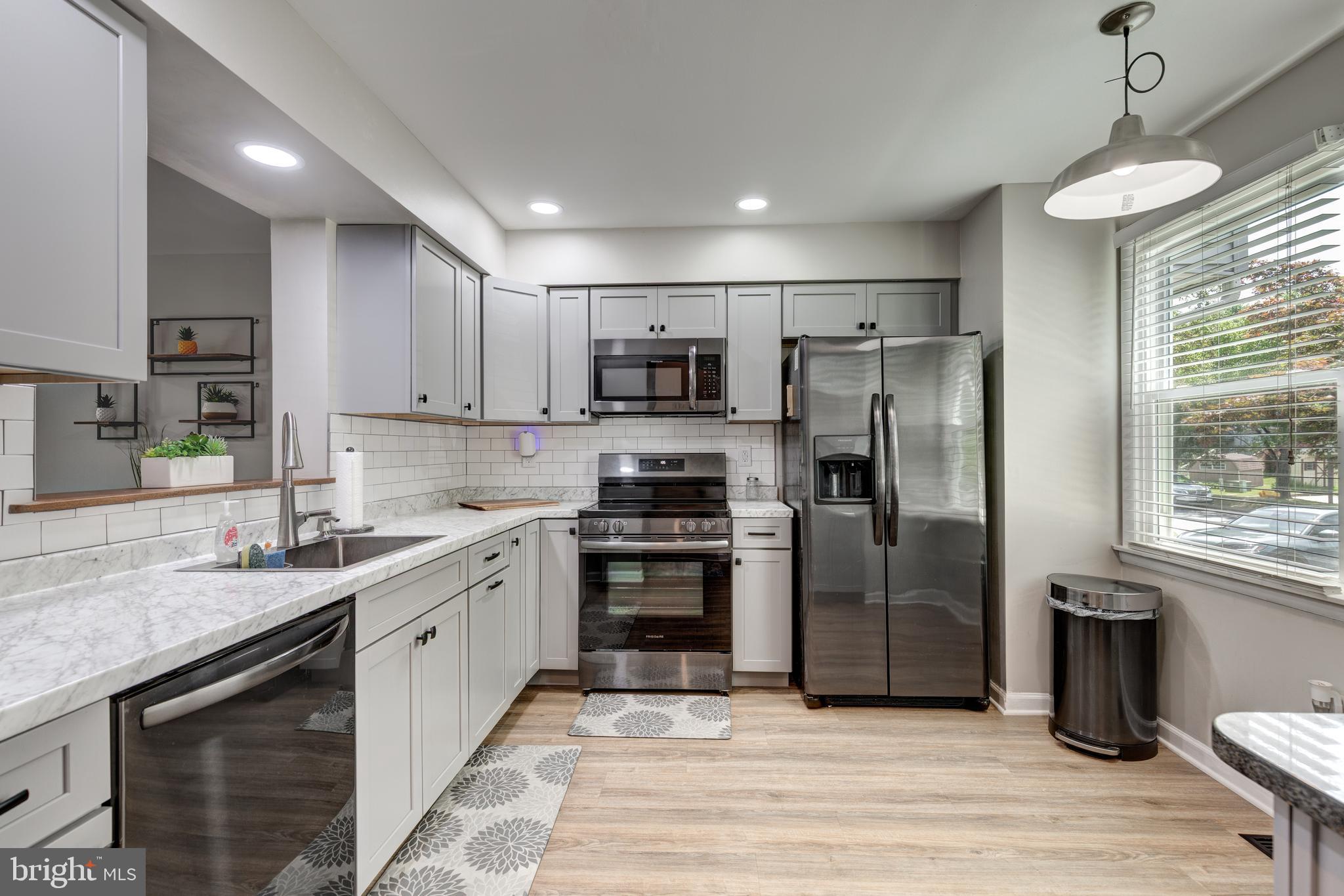 KIMBERLY VILLAGE - Residential