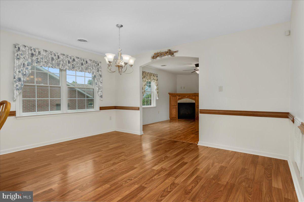 EMERALD POINTE - Residential