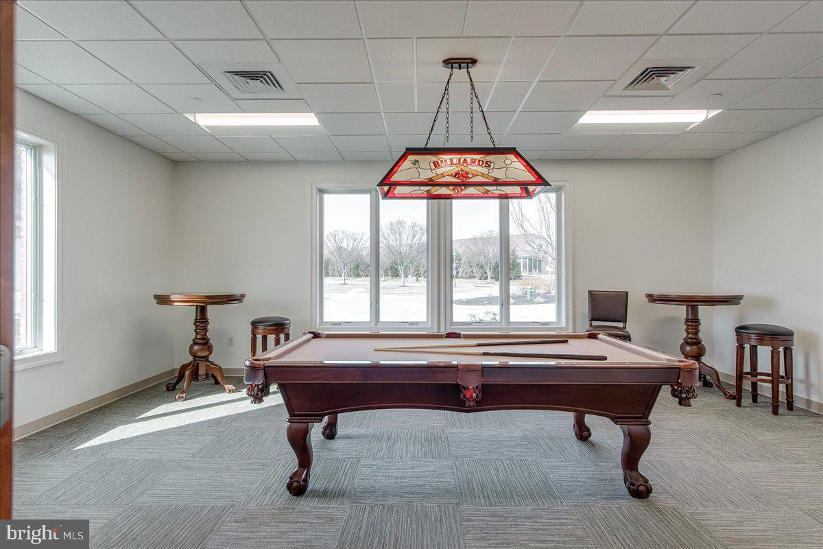 EMERALD POINTE - Residential