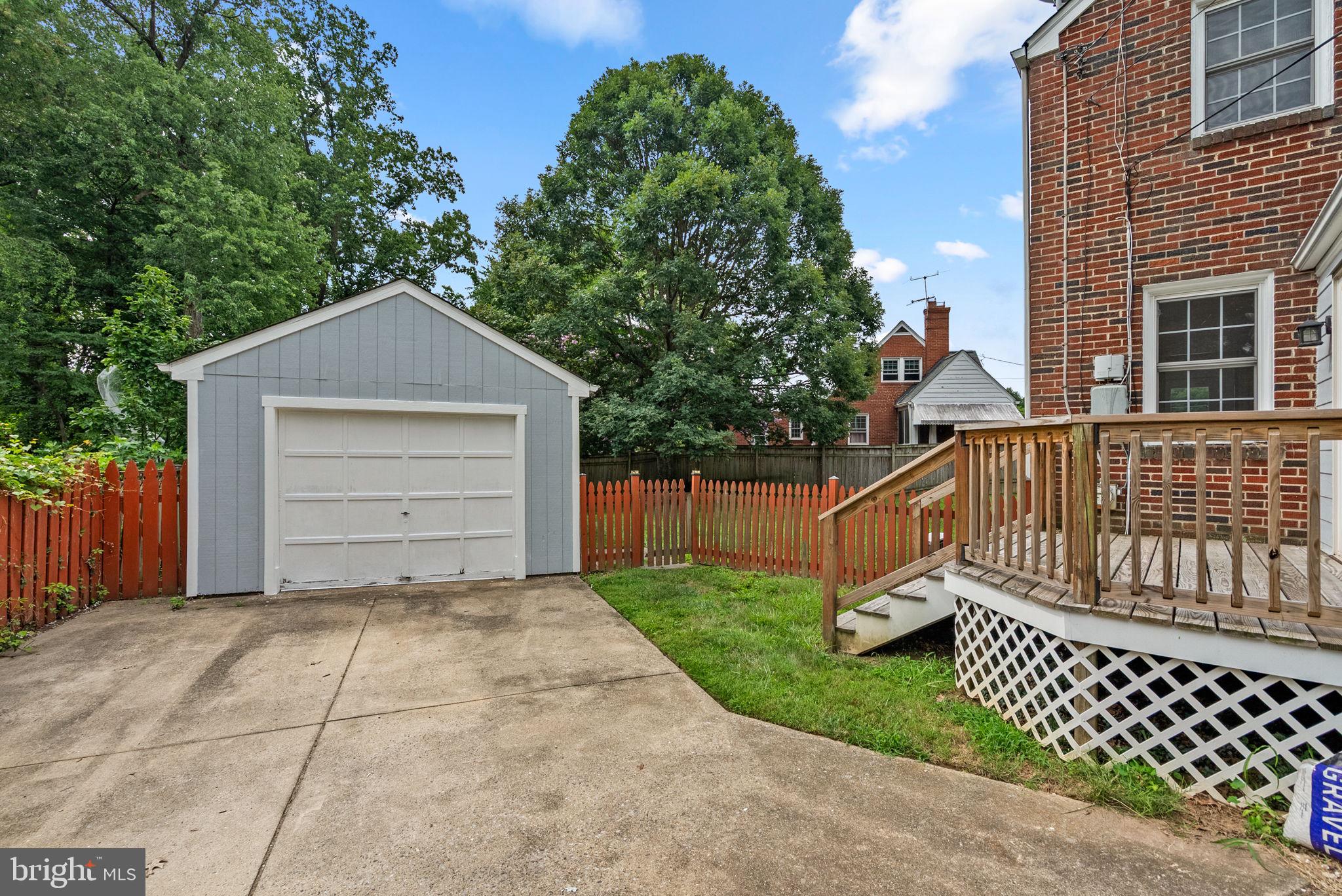 WOODMOOR - Residential