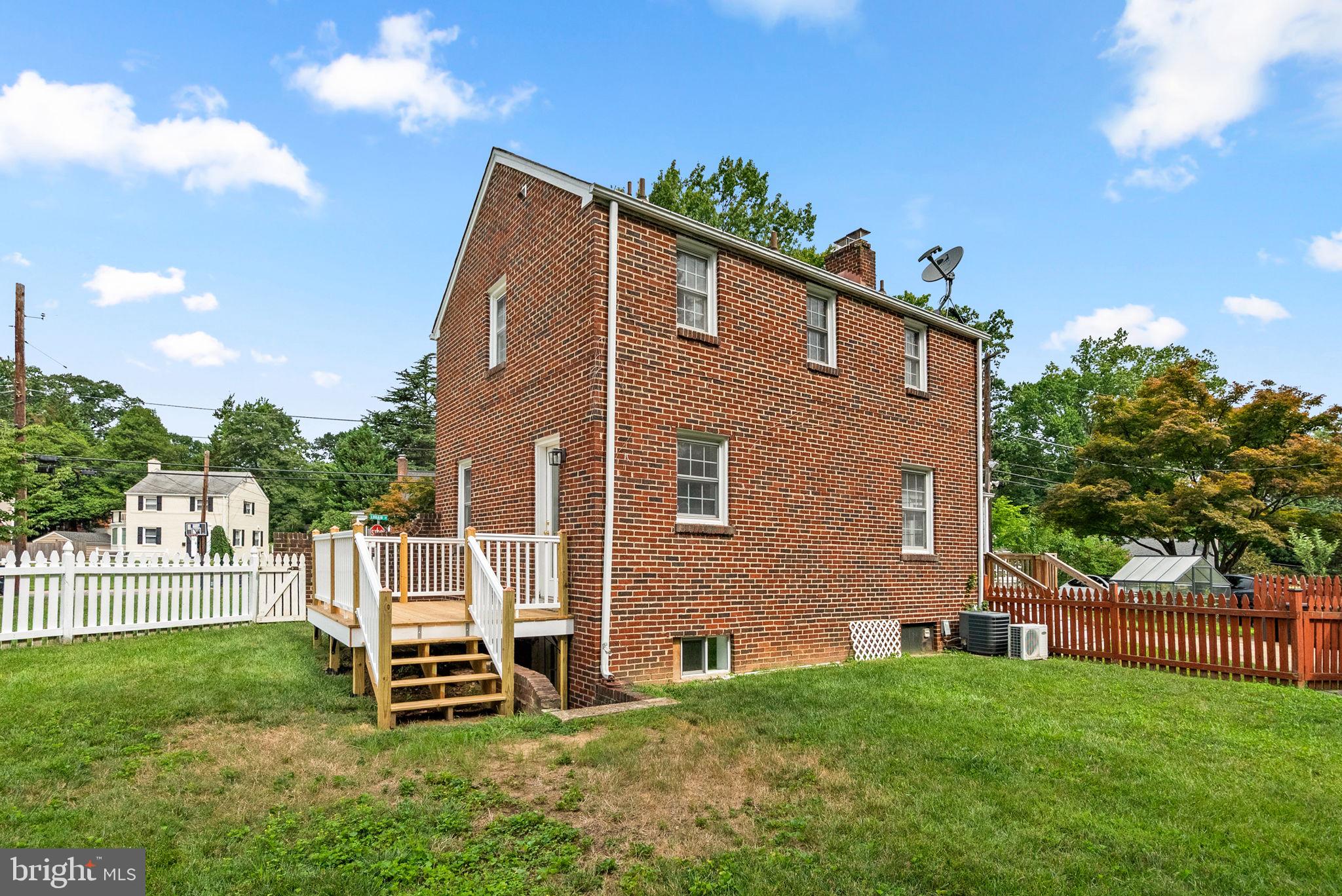 WOODMOOR - Residential