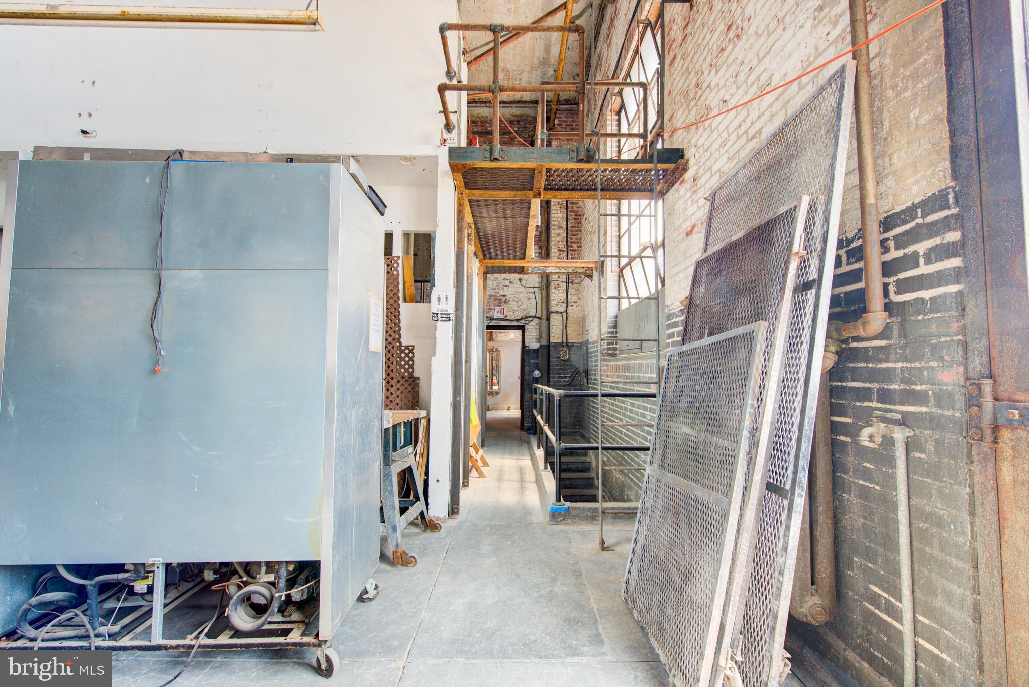 SHARSWOOD - Commercial Sale