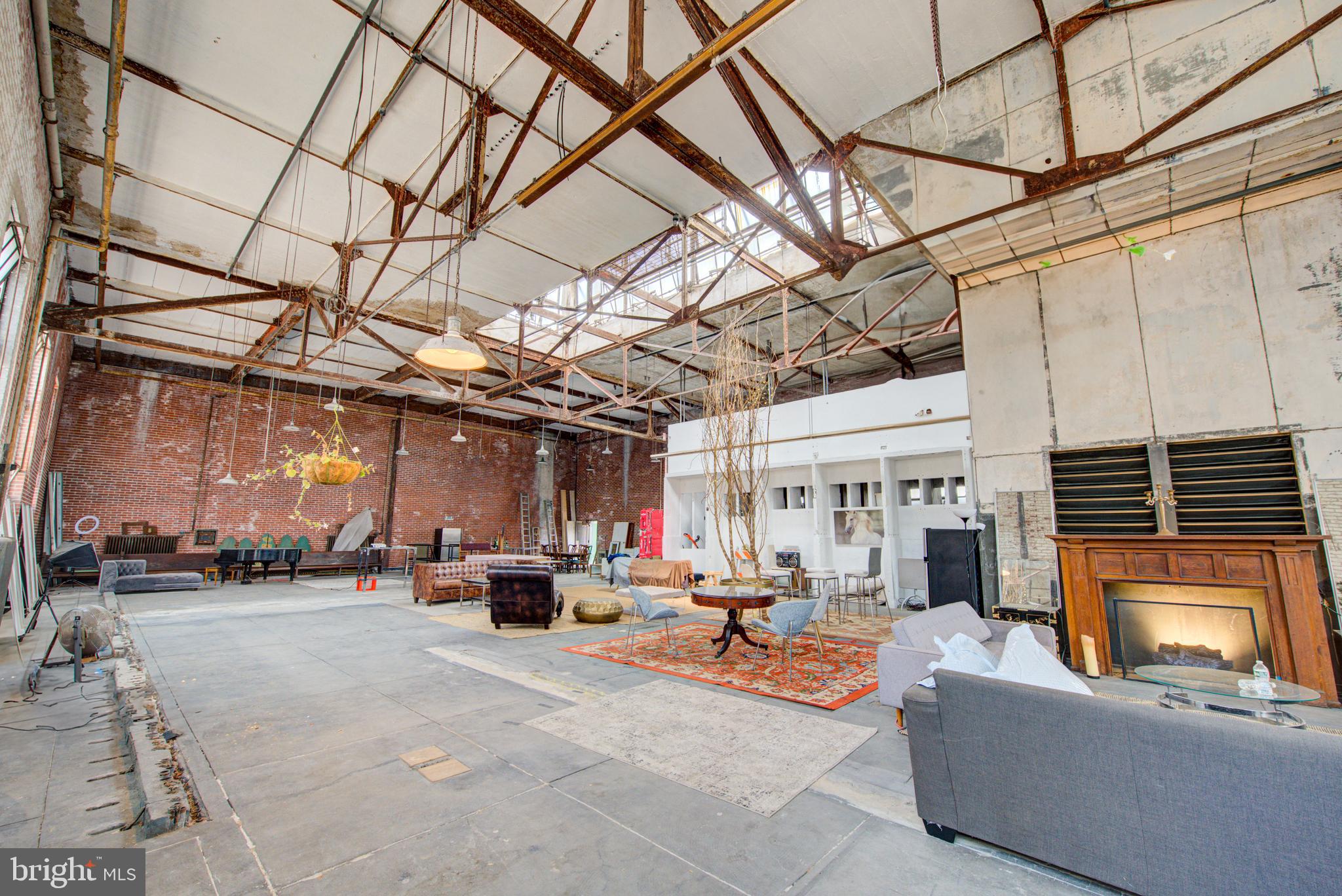 SHARSWOOD - Commercial Sale