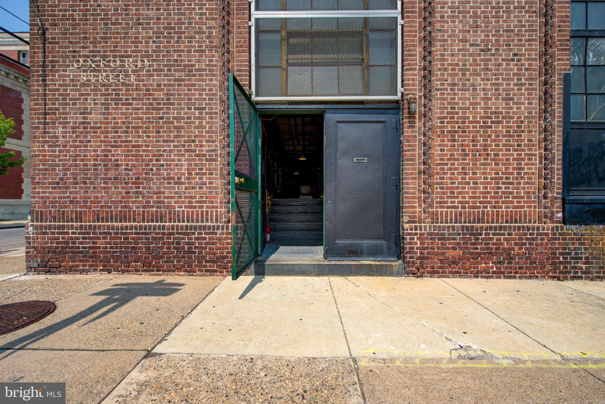 SHARSWOOD - Commercial Sale