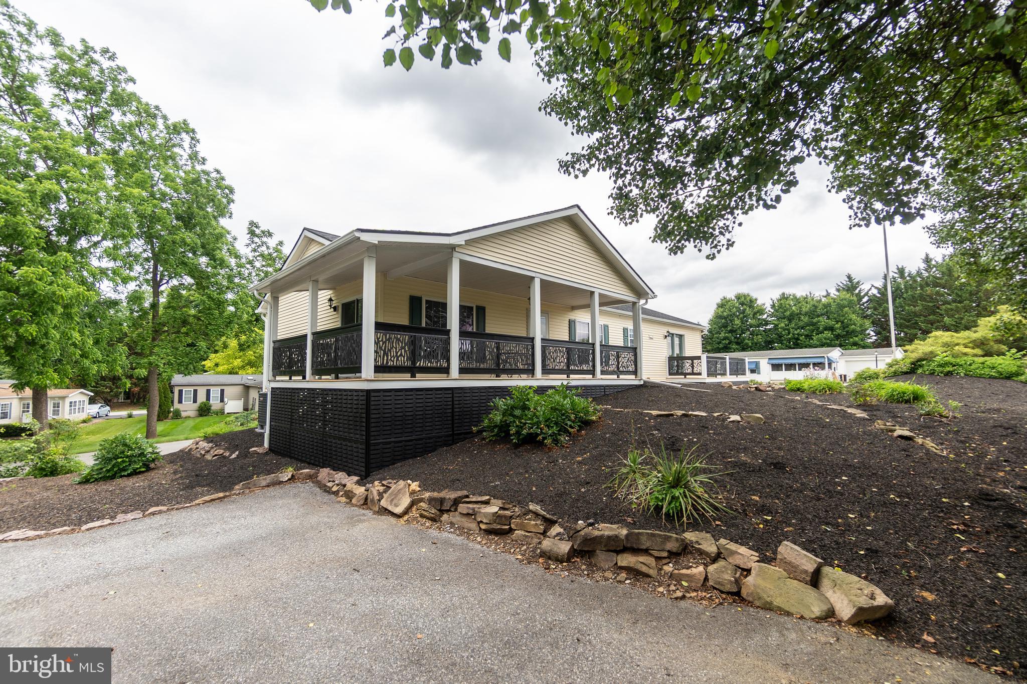 PINE RUN RETIREMENT COMMUNITY - Residential