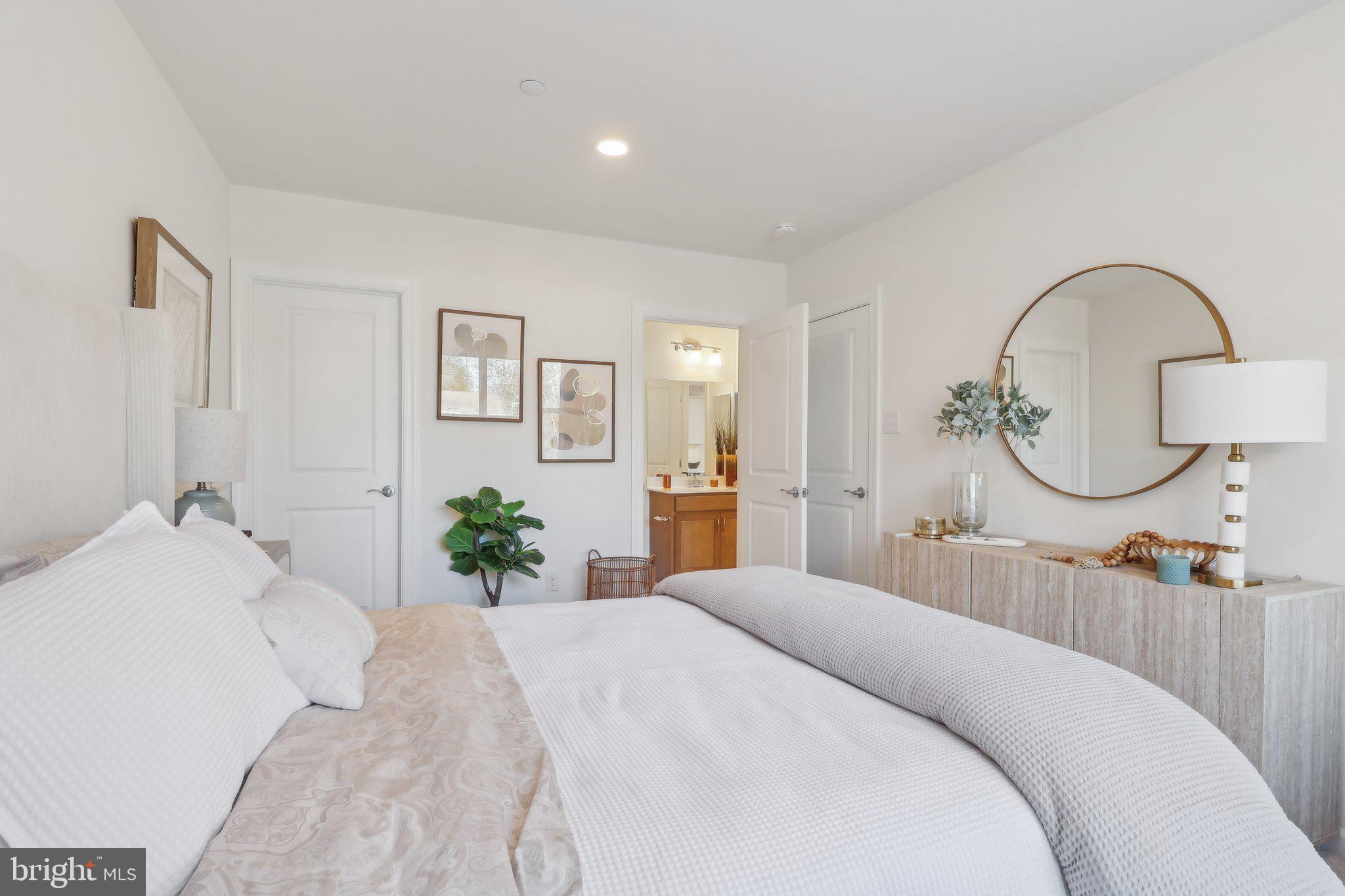 ARBOR PLACE - Residential
