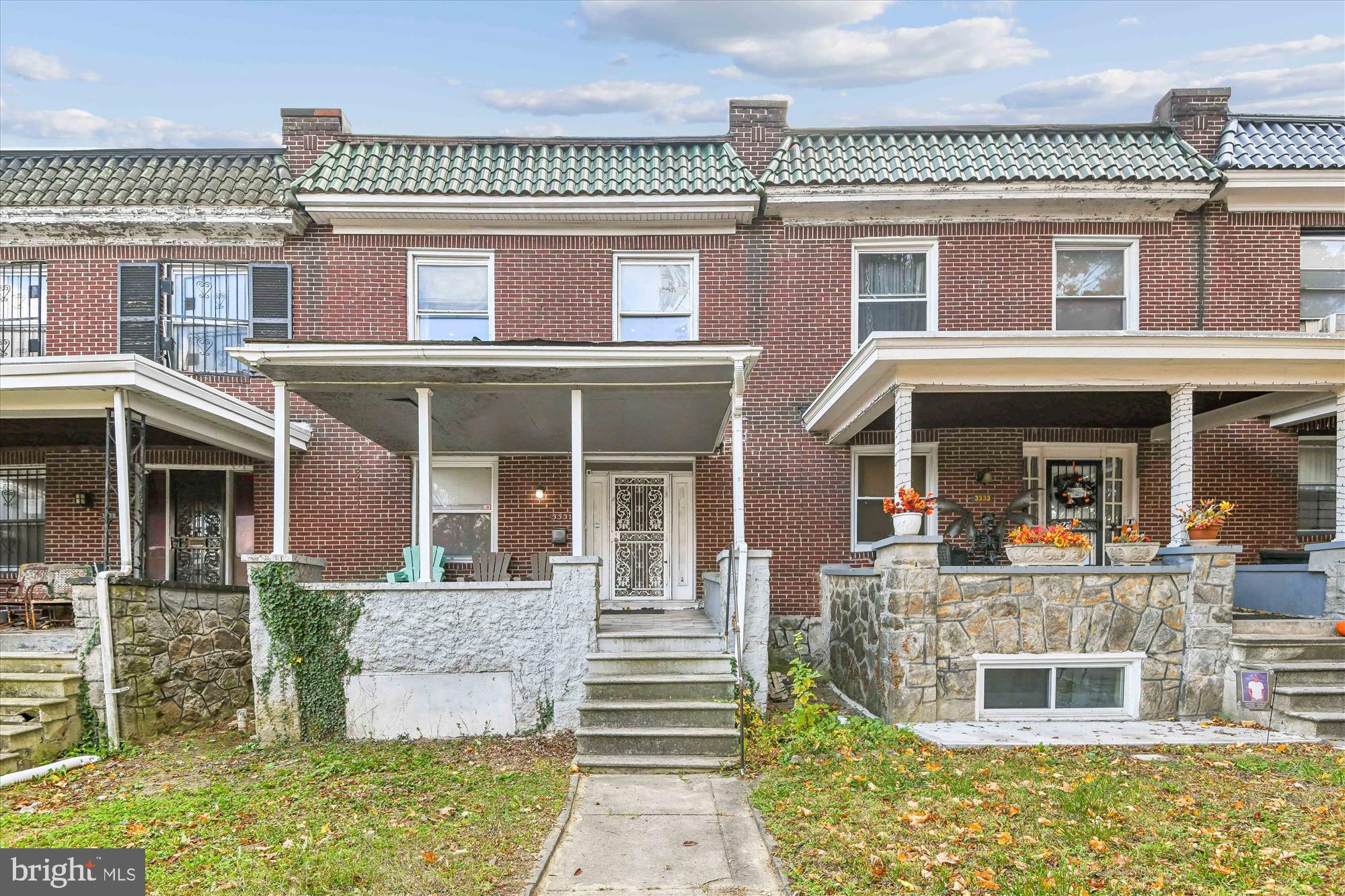 Priced to Sell! Step inside this beautifully sized rowhome featuring a huge enclosed front porch — the perfect spot to relax and enjoy the neighborhood. This home offers 3 bedrooms and 2 full baths, with 9-foot ceilings, gleaming hardwood floors, and replacement windows that fill each room with natural light.
Enjoy the charm of French doors leading to a formal dining room, along with a bright living area and skylights that add an airy feel throughout. The finished basement provides extra living or storage space, and the extensive backyard is ideal for entertaining, gardening, or simply unwinding outdoors. Bring your imagination and finishing touches to make this home truly yours!

Priced to sell — schedule your showing today!