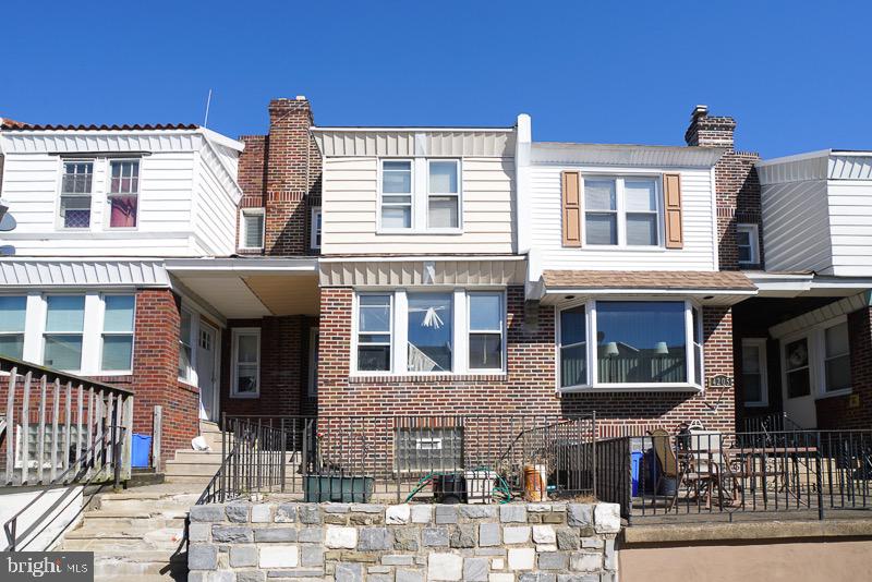 Handyman Rehab Special. Property has been demoed and ready to go for the new owner. 3 Bedroom 1 bath home on a good block in mayfair. Property has a nice concrete front patio, a large basement and garage as well.