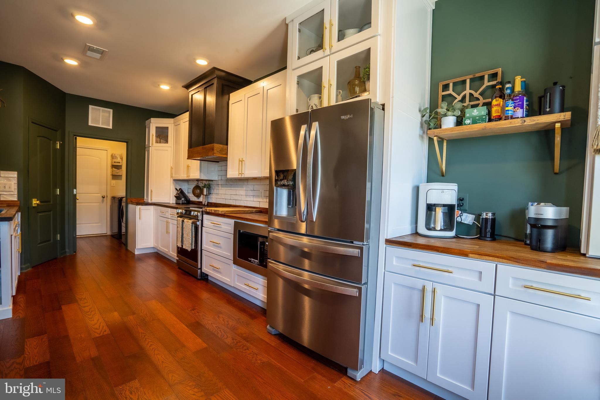BROOKFIELD - Residential