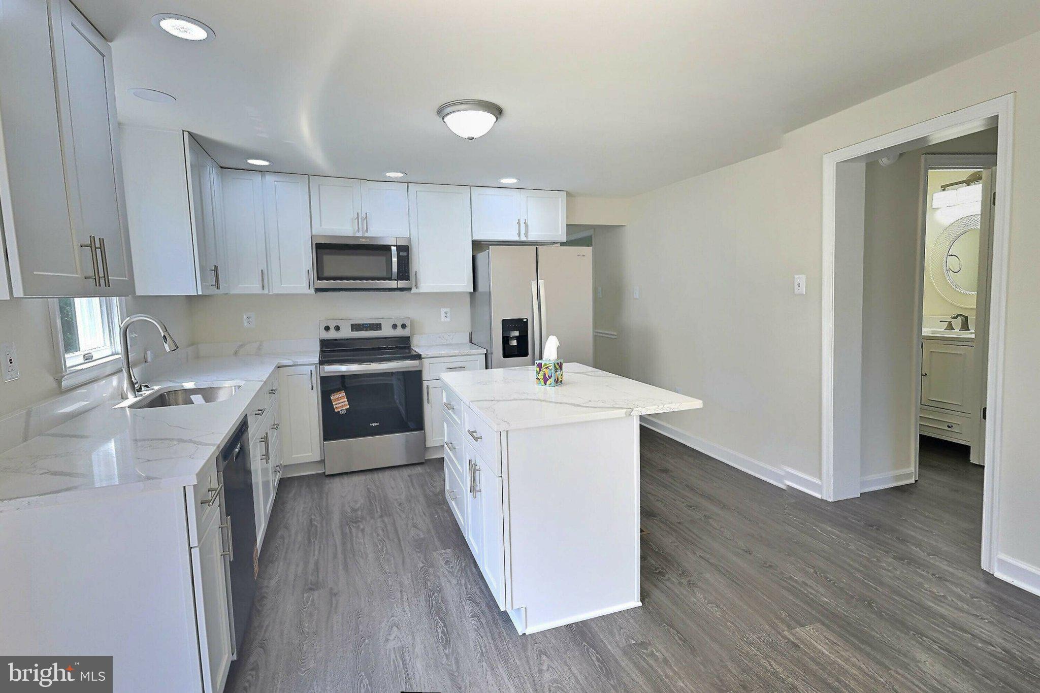 OLD FORT HILLS - Residential