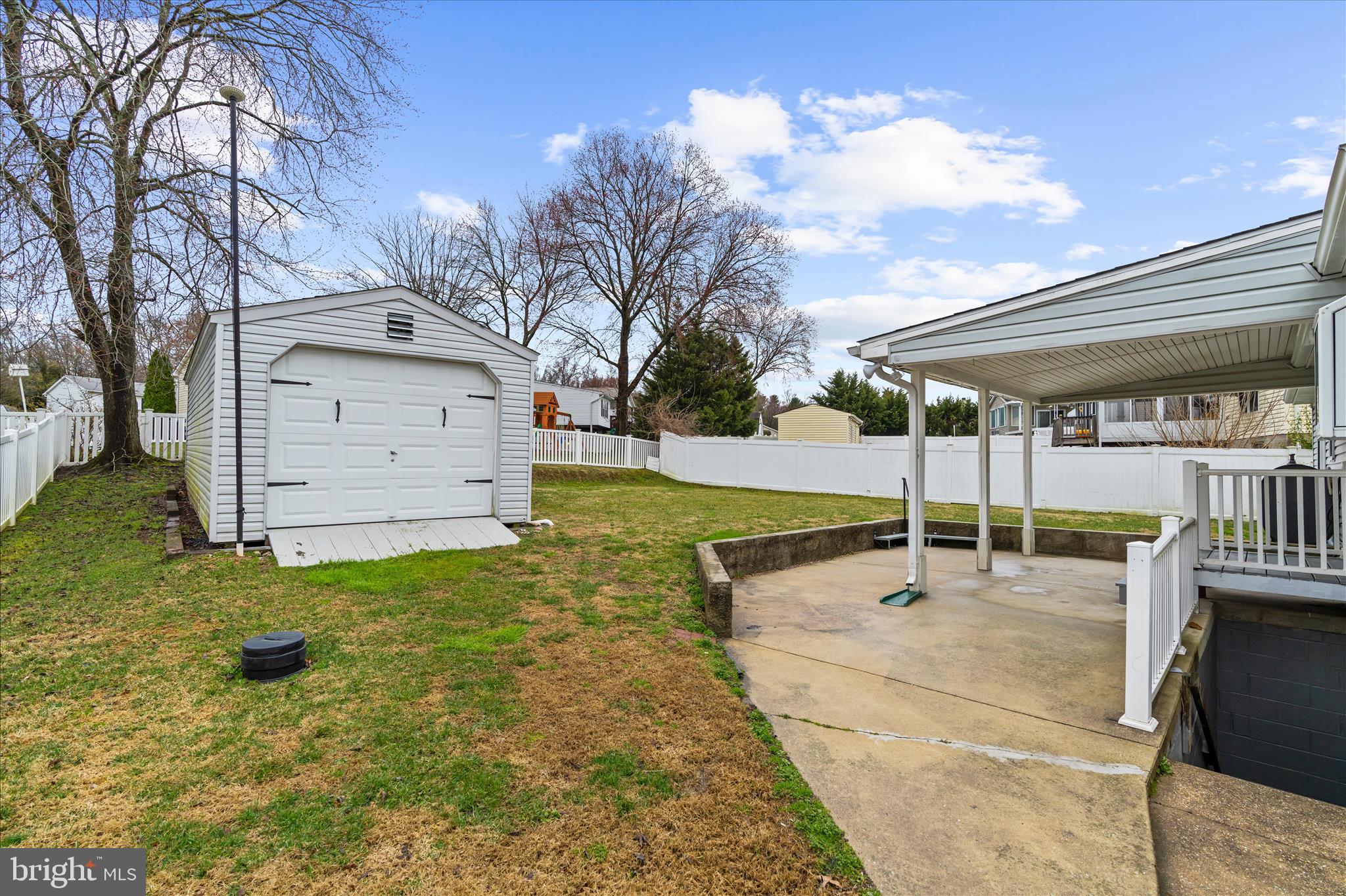 GOLDEN ACRES - Residential