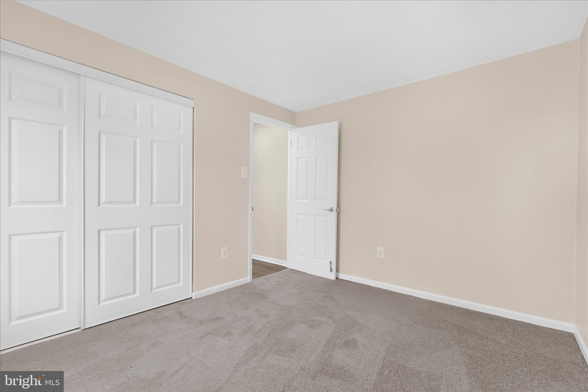 GOLDEN ACRES - Residential