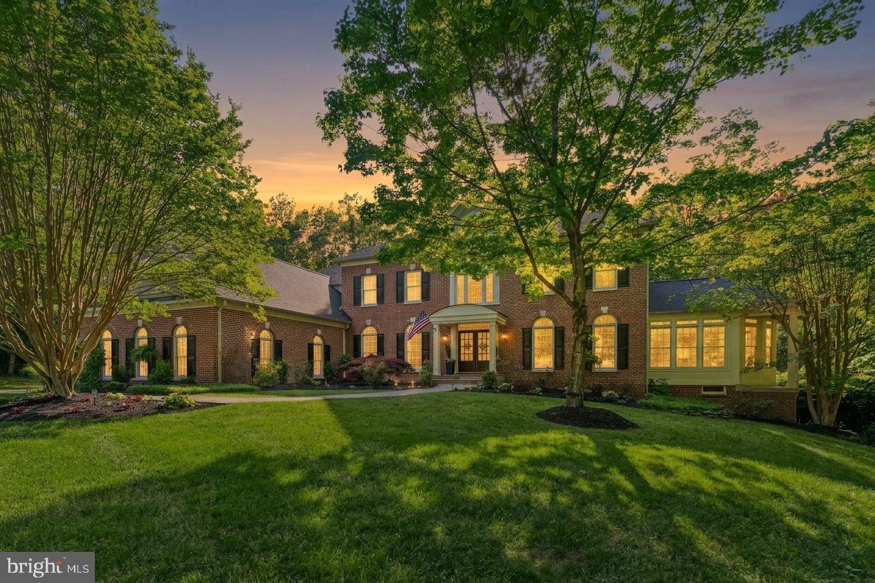 ESTATES AT ROSELAND - Residential