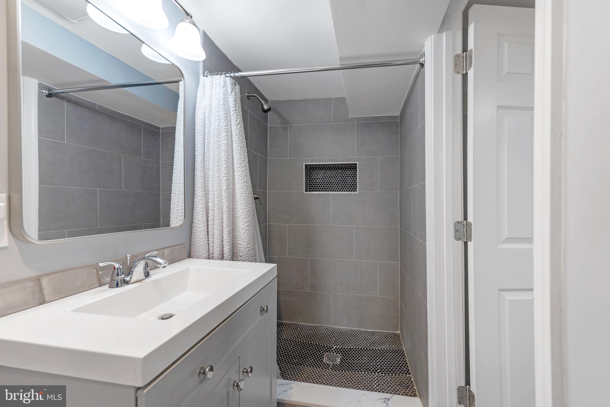 CHERRY HILL - Residential