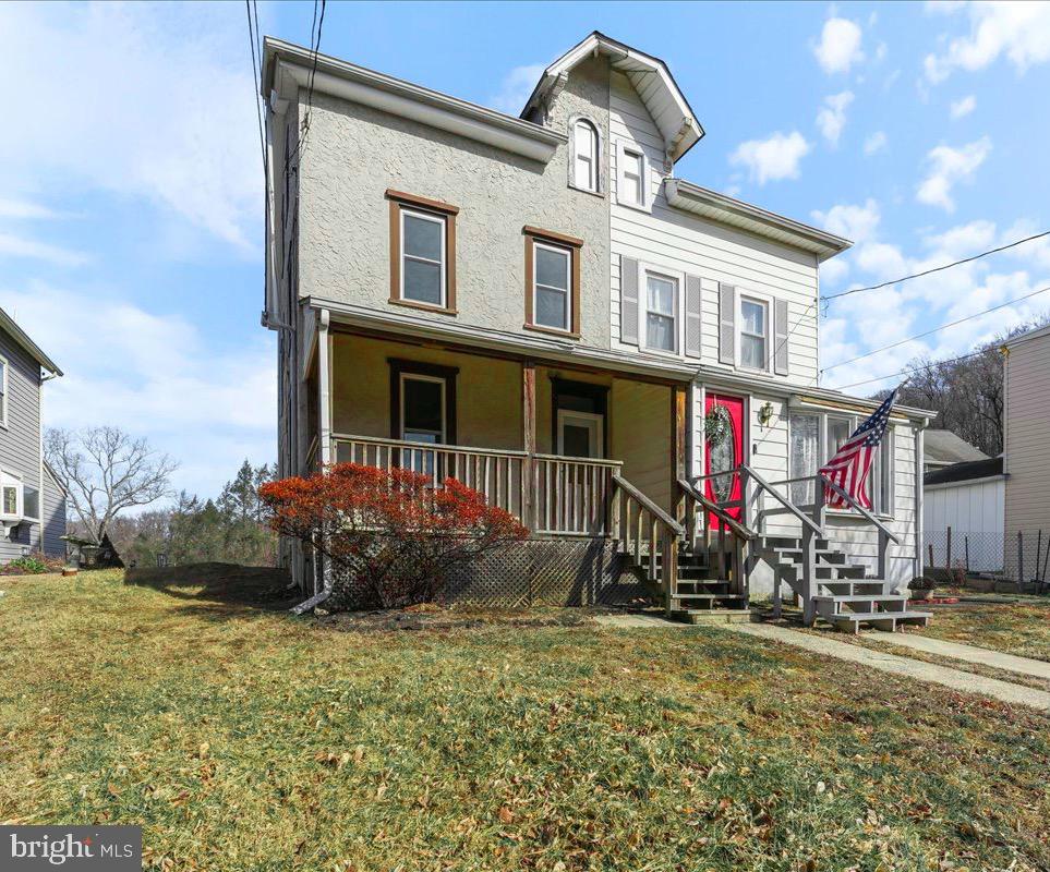 Fully Renovated Twin in the Heart of the Rockdale Arts District!
Nestled within walking distance of the scenic Chester Creek Trail, this beautifully renovated 4 bedroom, 1.5 bath twin is ready for you to move right in!
A private two car driveway in the back leads to a brand new 11x10 deck, perfect for enjoying your morning coffee or warm summer dinners. Step inside to find a completely updated kitchen featuring new appliances, ample stone counter space, and plenty of cabinet storage. The first floor also boasts a spacious dining area, a large living room, and a renovated half bath. 
At the front of the home, relax on the covered porch while taking in hilltop views of the area. Upstairs, you'll find two bedrooms and a large full bath with a new shower, floors, and vanity. The third floor offers two additional bedrooms, providing plenty of space for guests, a home office, playroom, or extra storage. 
This home has been meticulously updated with all brand new windows (2024) , a new electrical panel (2024), a new roof (2021), fresh exterior paint (2021), a new heating unit (2023),  as well as new flooring, paint, carpets, doors, and more (2024-2025)!
Conveniently located near Media Borough, Granite Run shopping, Riddle Hospital, the YMCA, and the new Wawa Train Station - this home offers the perfect blend of modern updates and a prime location. Move right in and start enjoying everything this home has to offer!