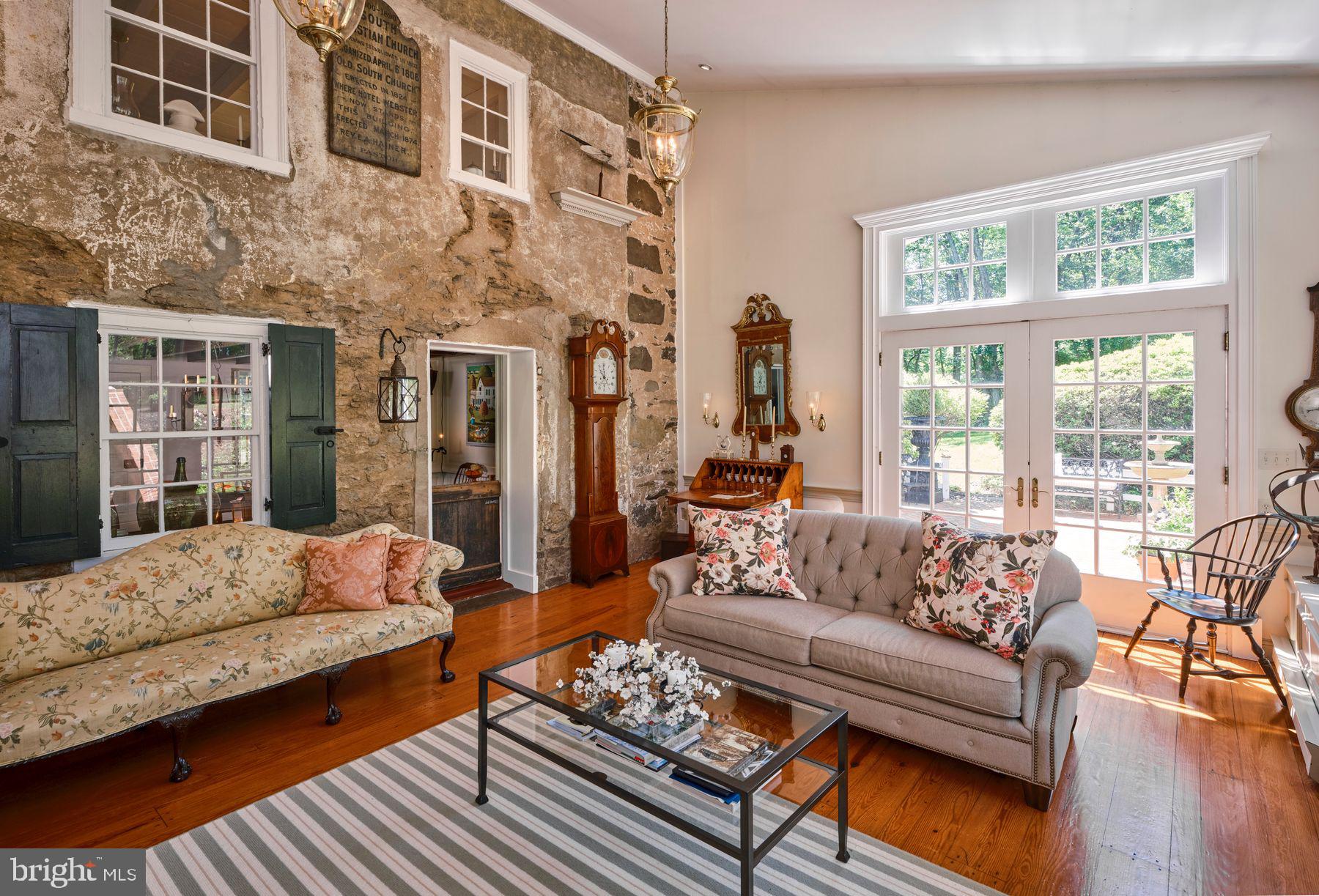 WASHINGTON CROSSING - Residential