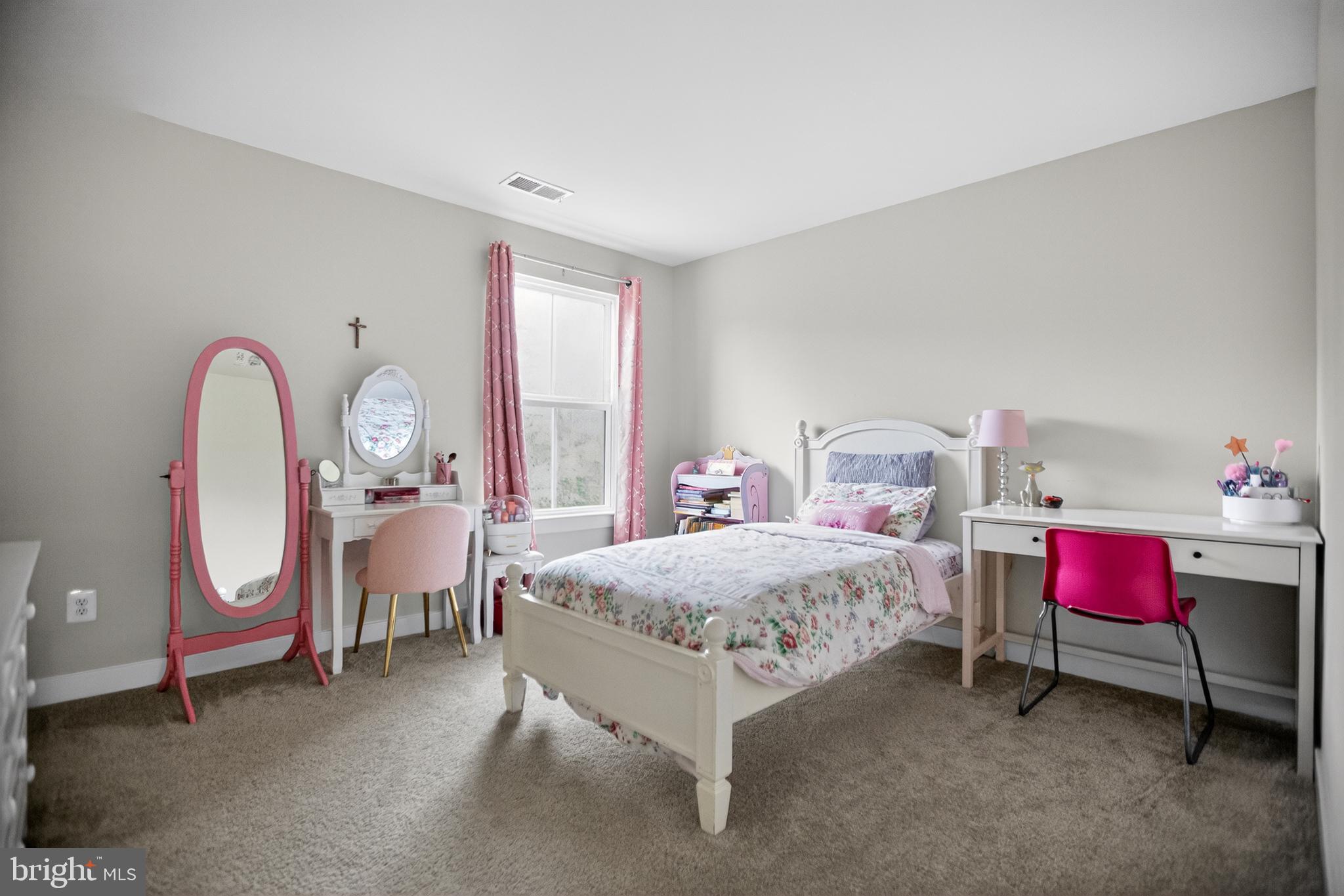 WARRENTON CHASE - Residential