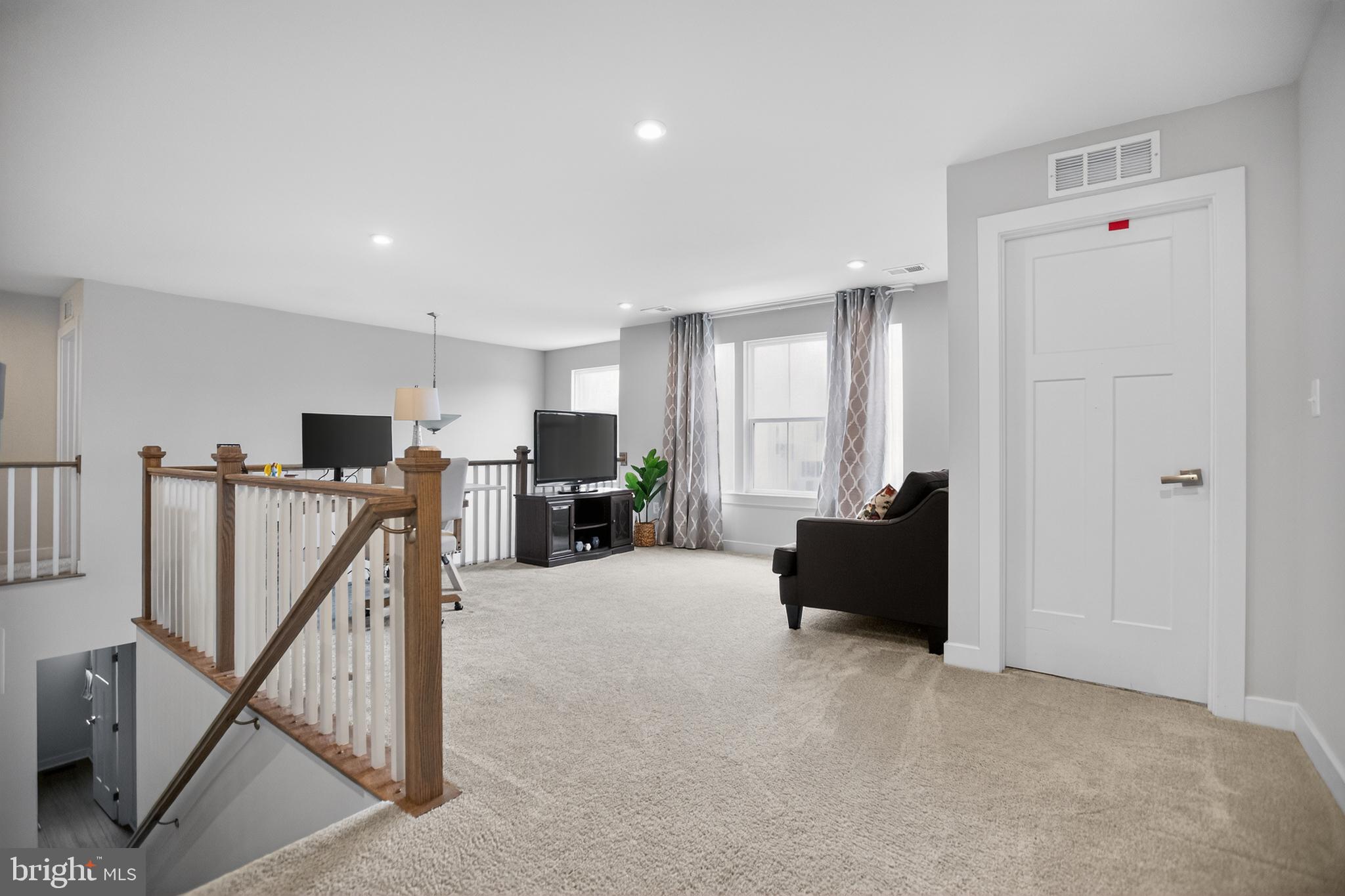 WARRENTON CHASE - Residential
