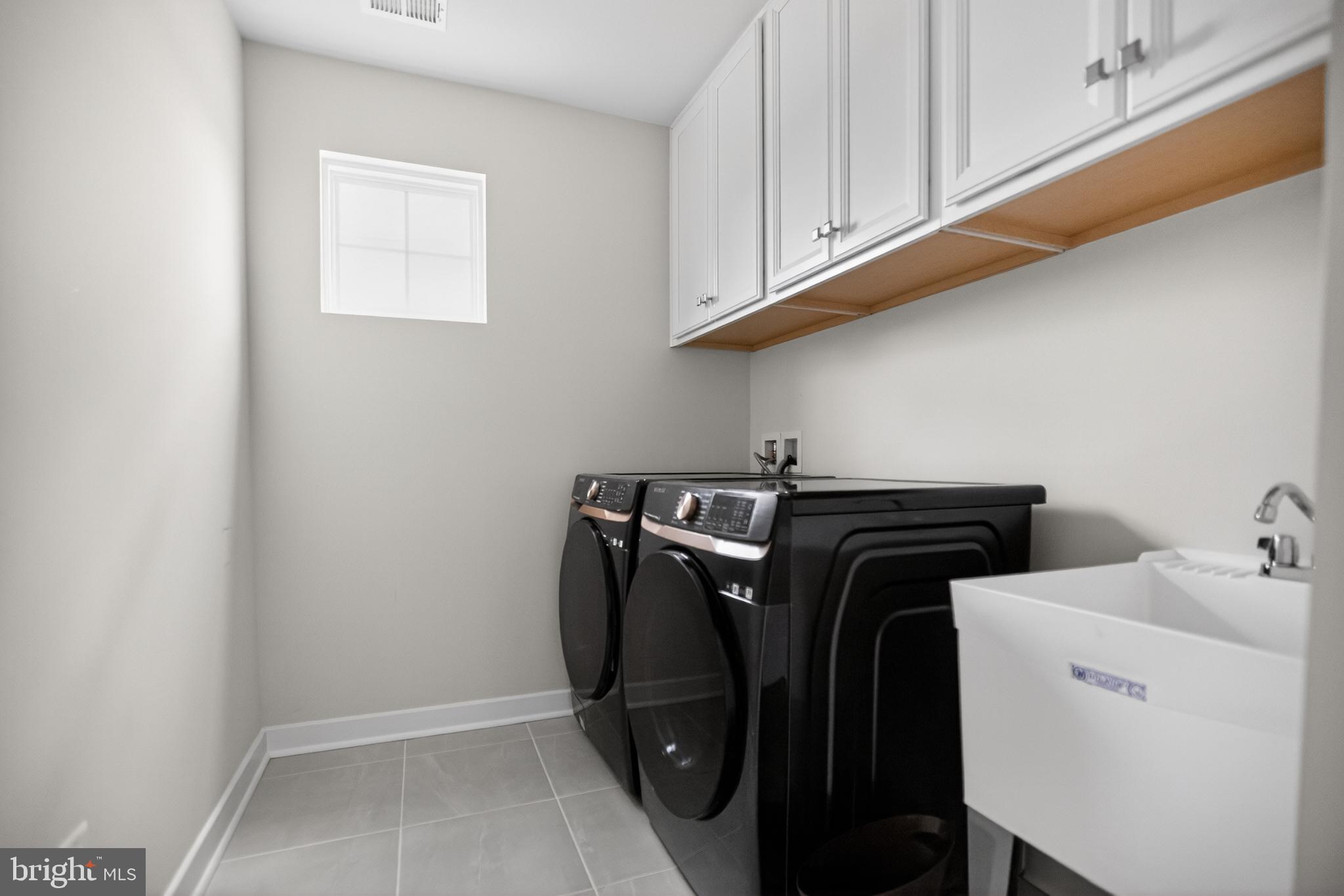 WARRENTON CHASE - Residential