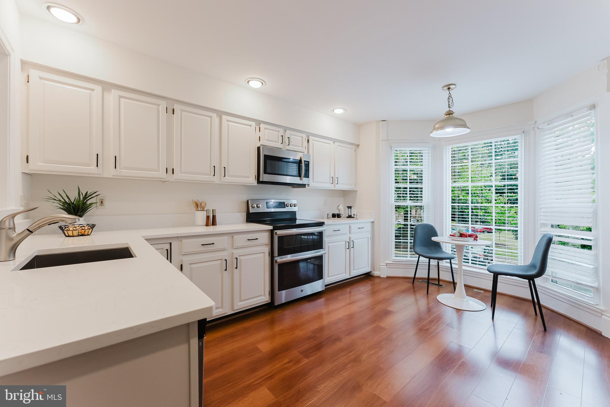 CAROLINE OAKS - Residential