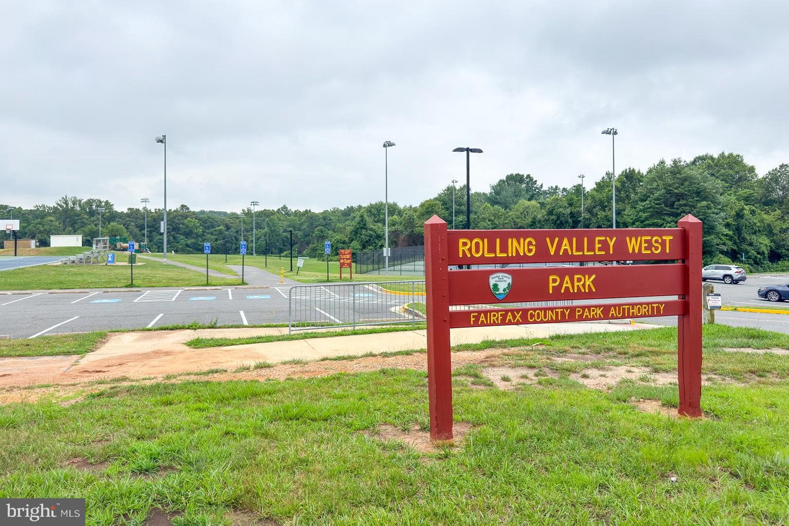 CAROLINE OAKS - Residential