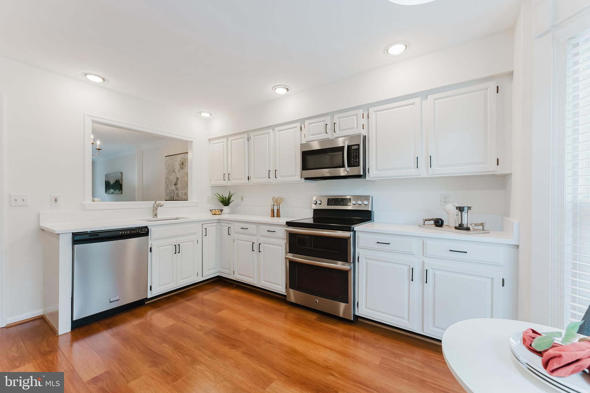 CAROLINE OAKS - Residential