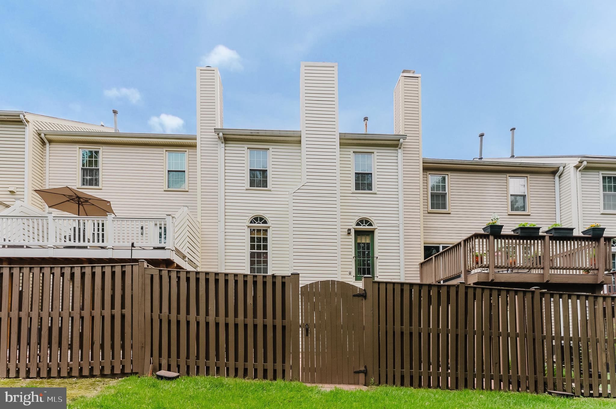 CAROLINE OAKS - Residential