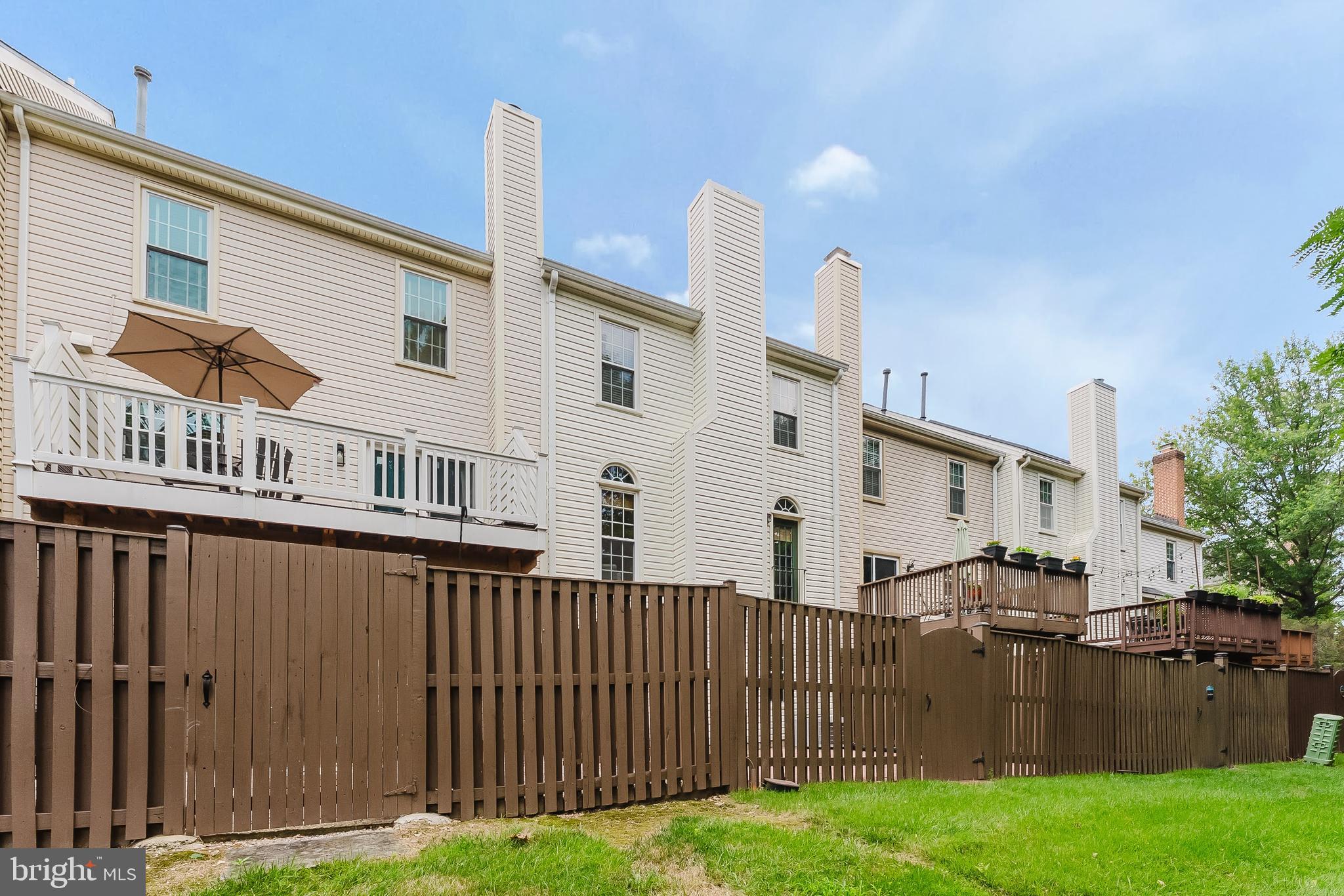 CAROLINE OAKS - Residential
