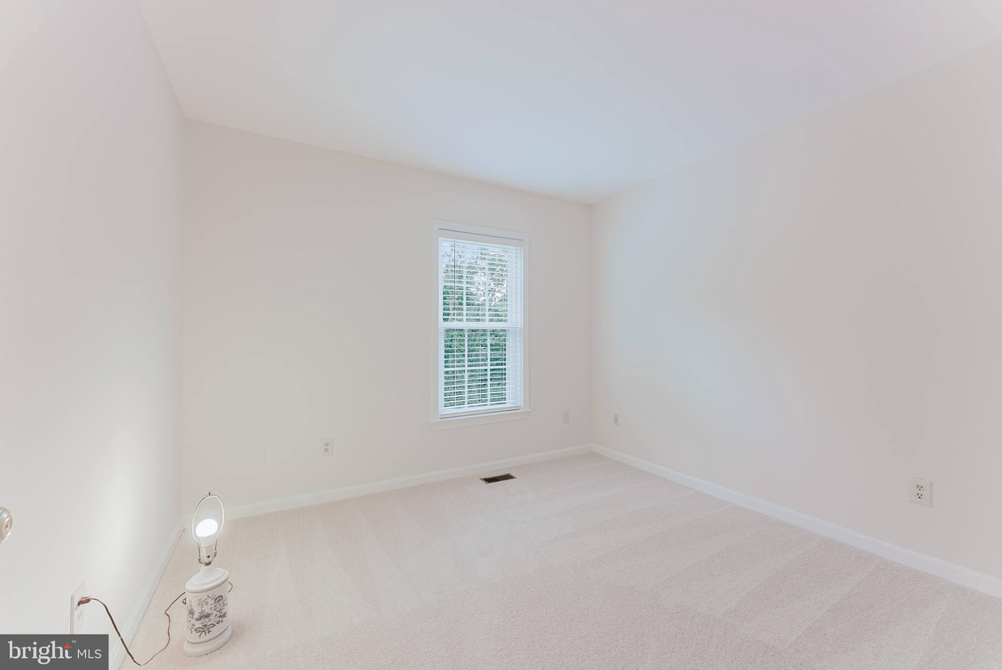 CAROLINE OAKS - Residential