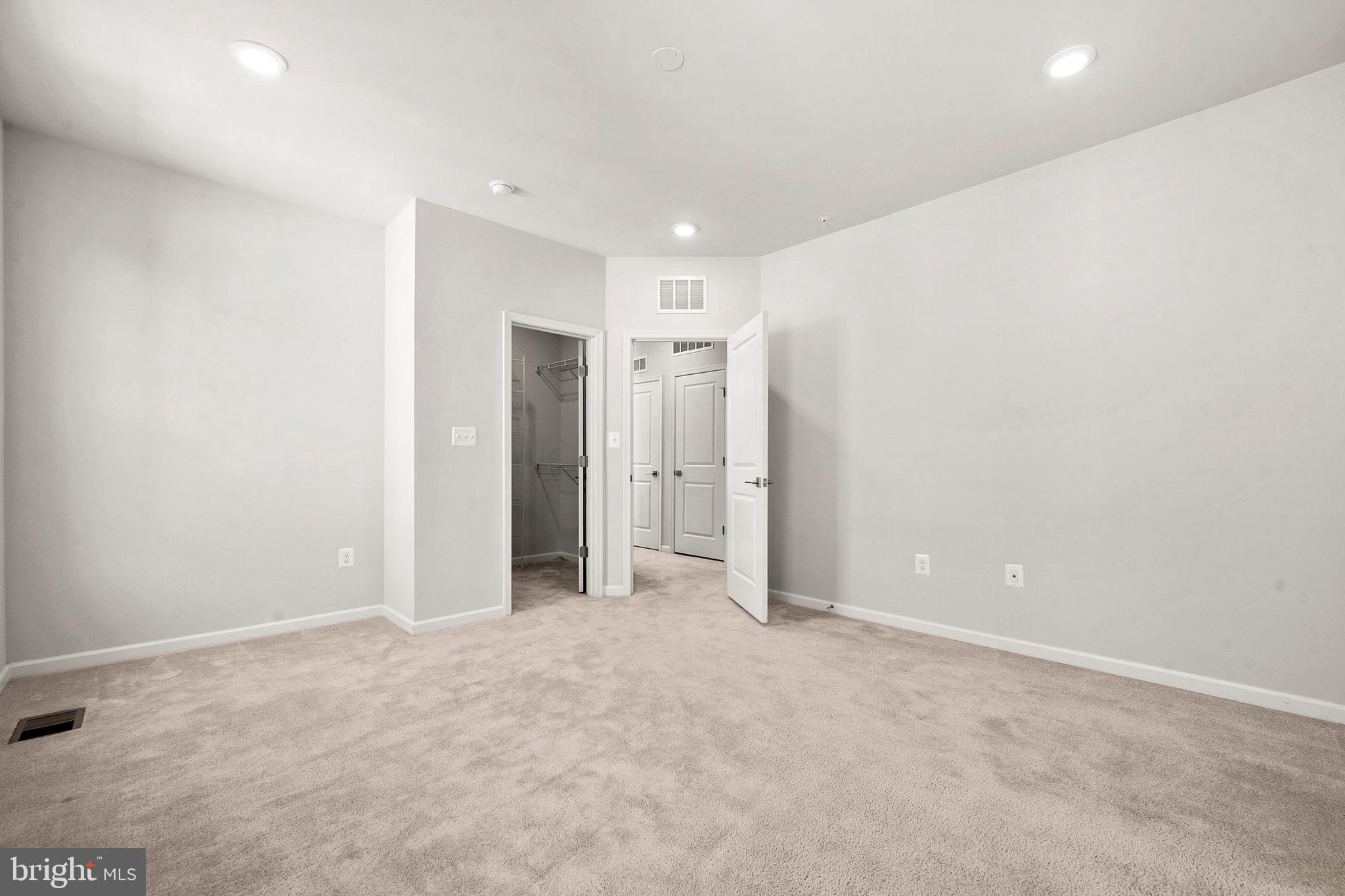 RIDGES AT LOUDOUN VALLEY - Residential