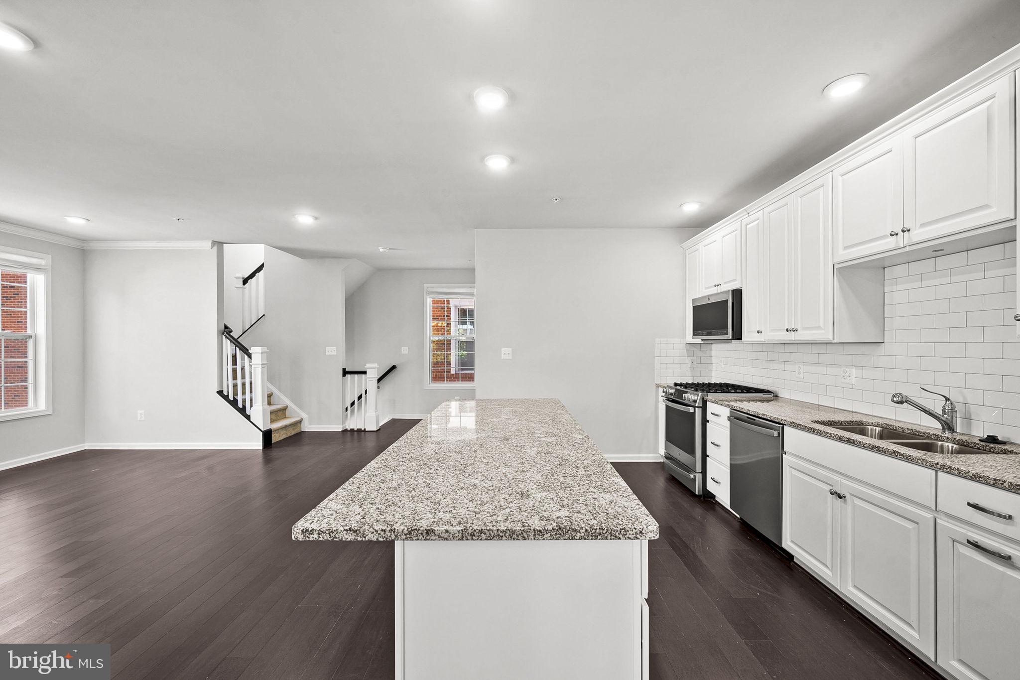 RIDGES AT LOUDOUN VALLEY - Residential