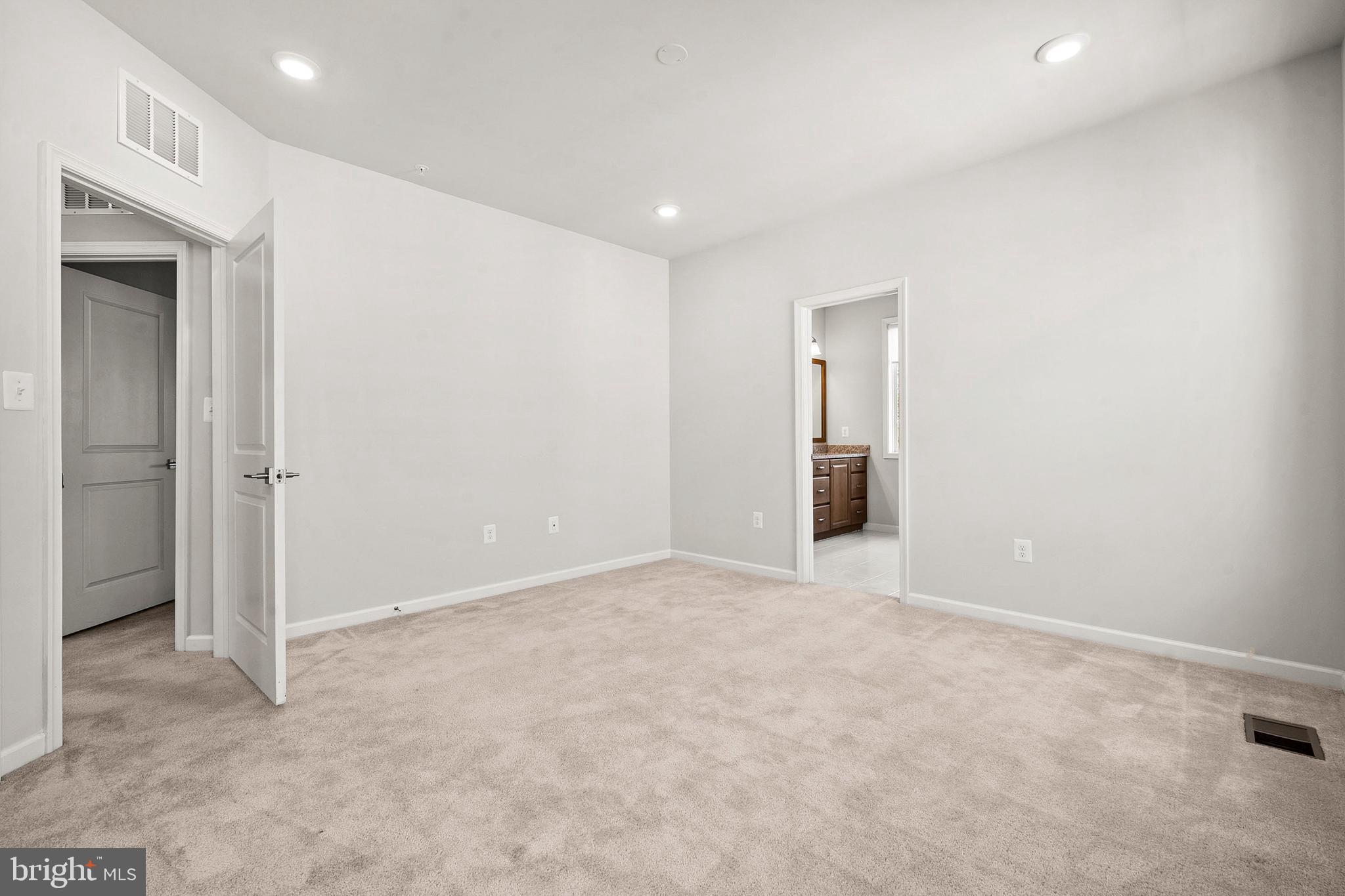 RIDGES AT LOUDOUN VALLEY - Residential