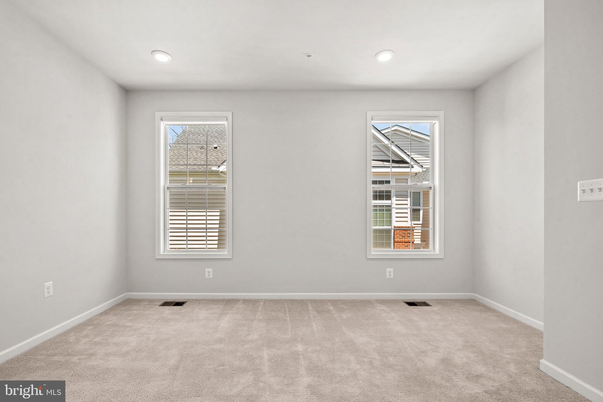 RIDGES AT LOUDOUN VALLEY - Residential