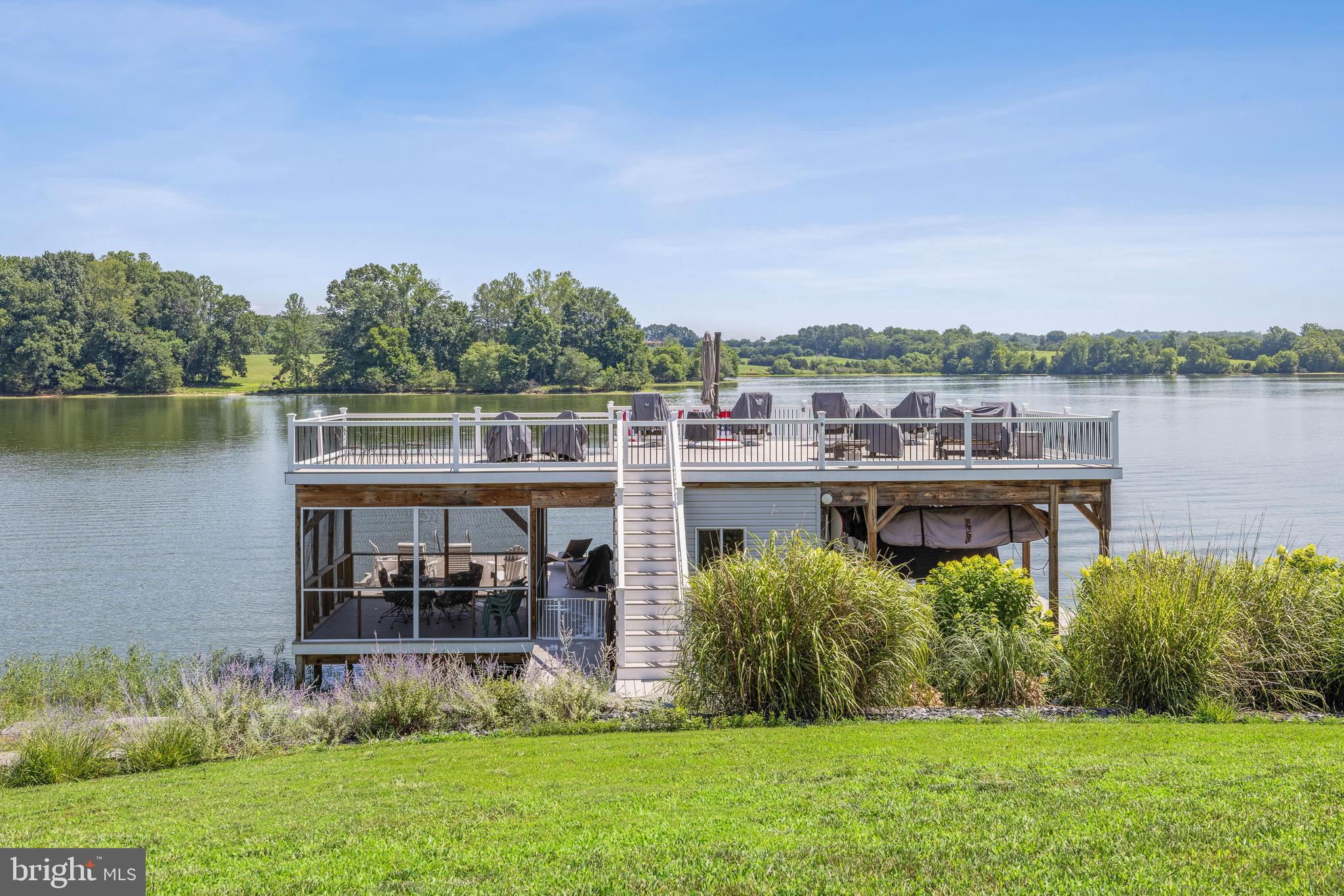 STONEWALL ESTATES - Residential