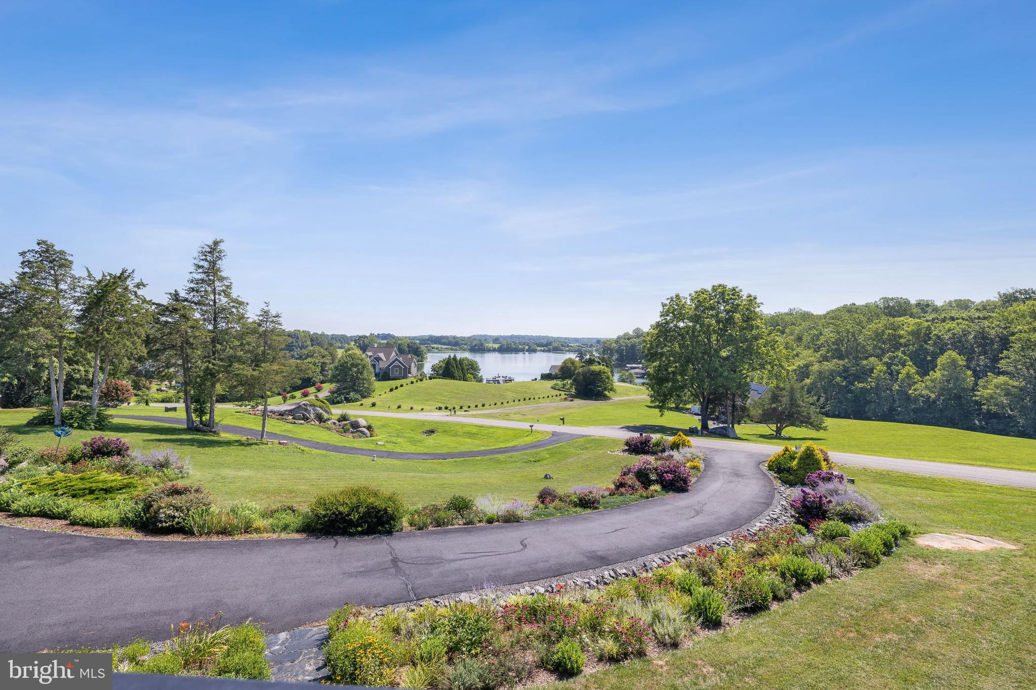 STONEWALL ESTATES - Residential