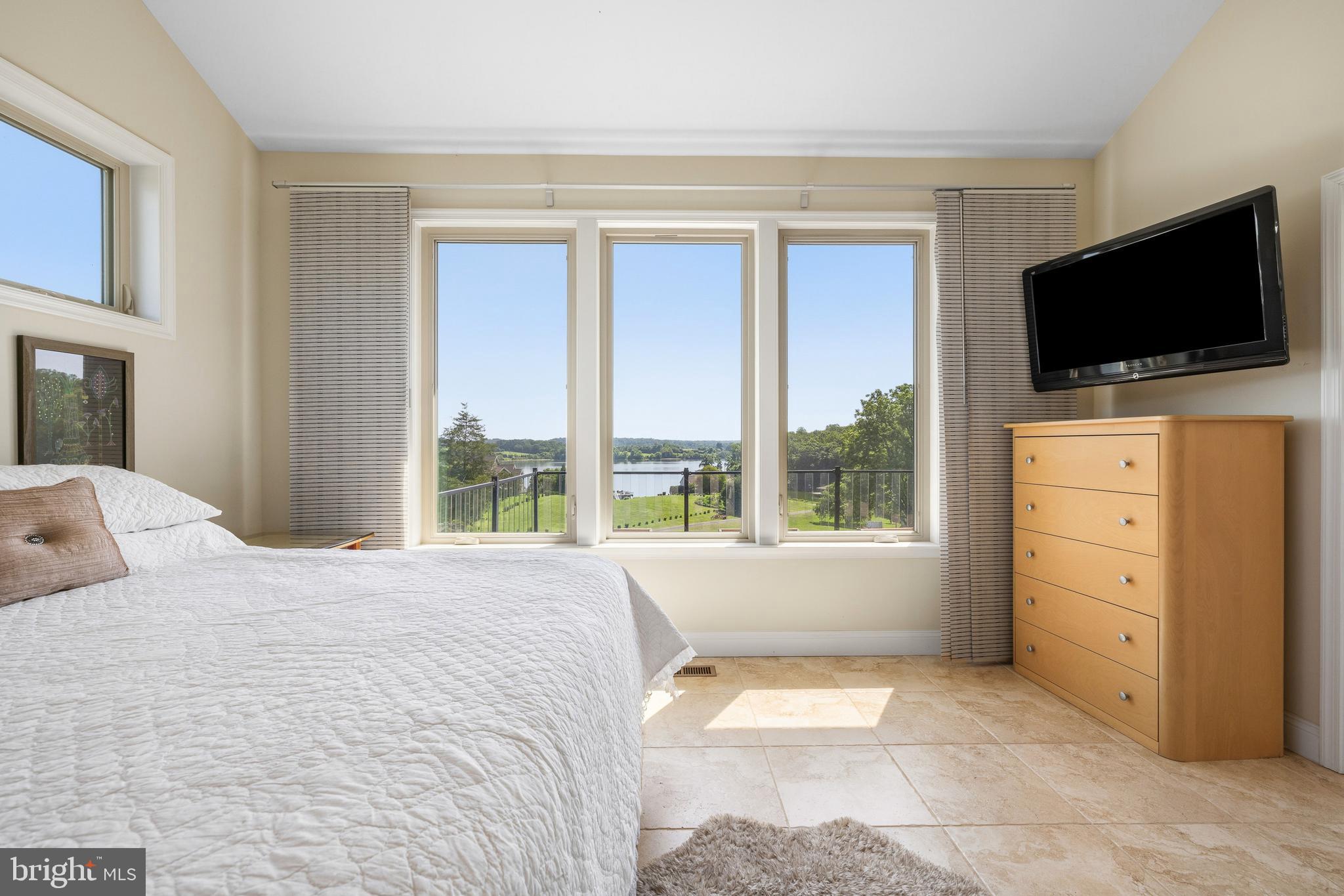 STONEWALL ESTATES - Residential