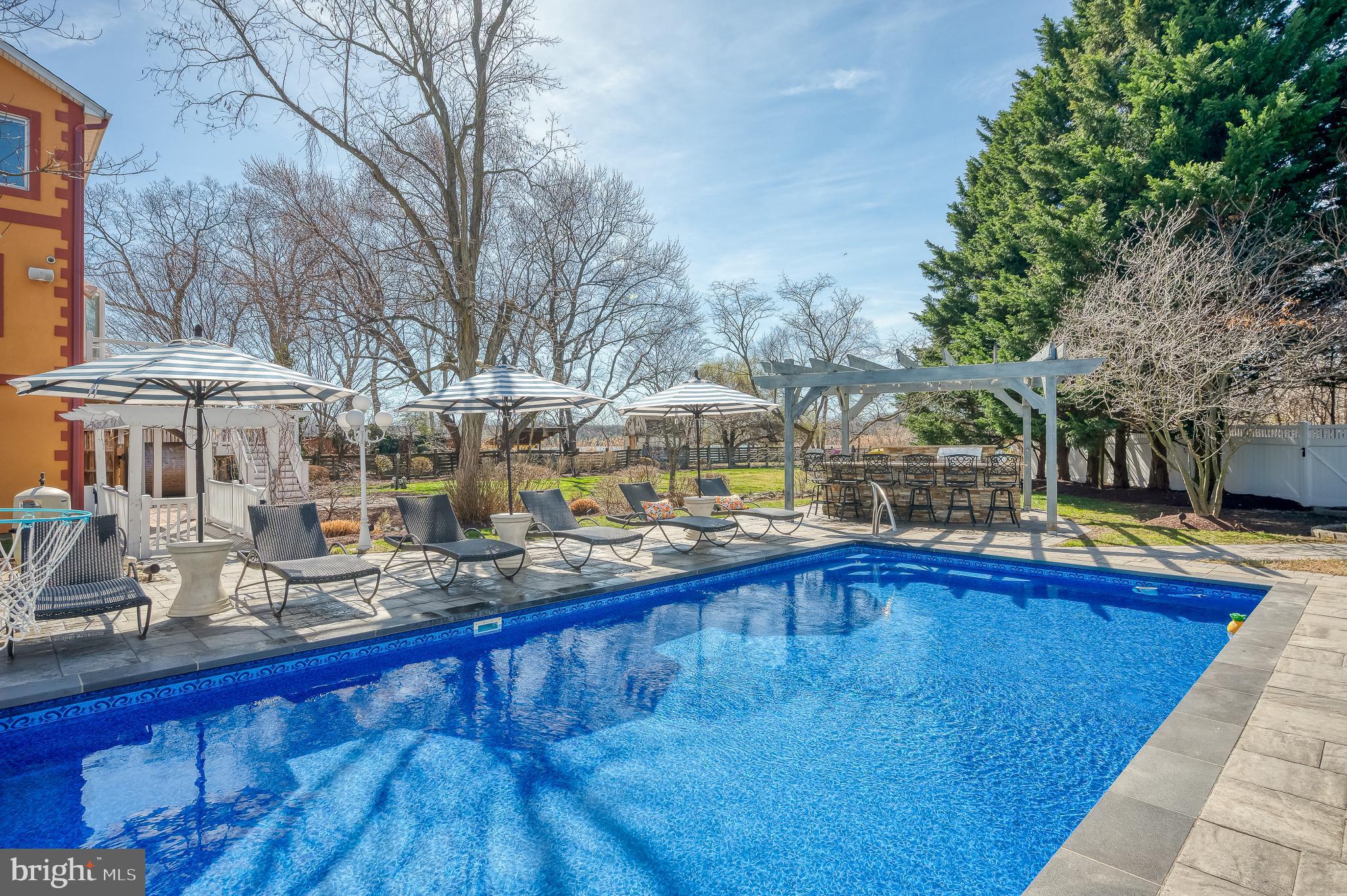 BAYSIDE BEACH - Residential