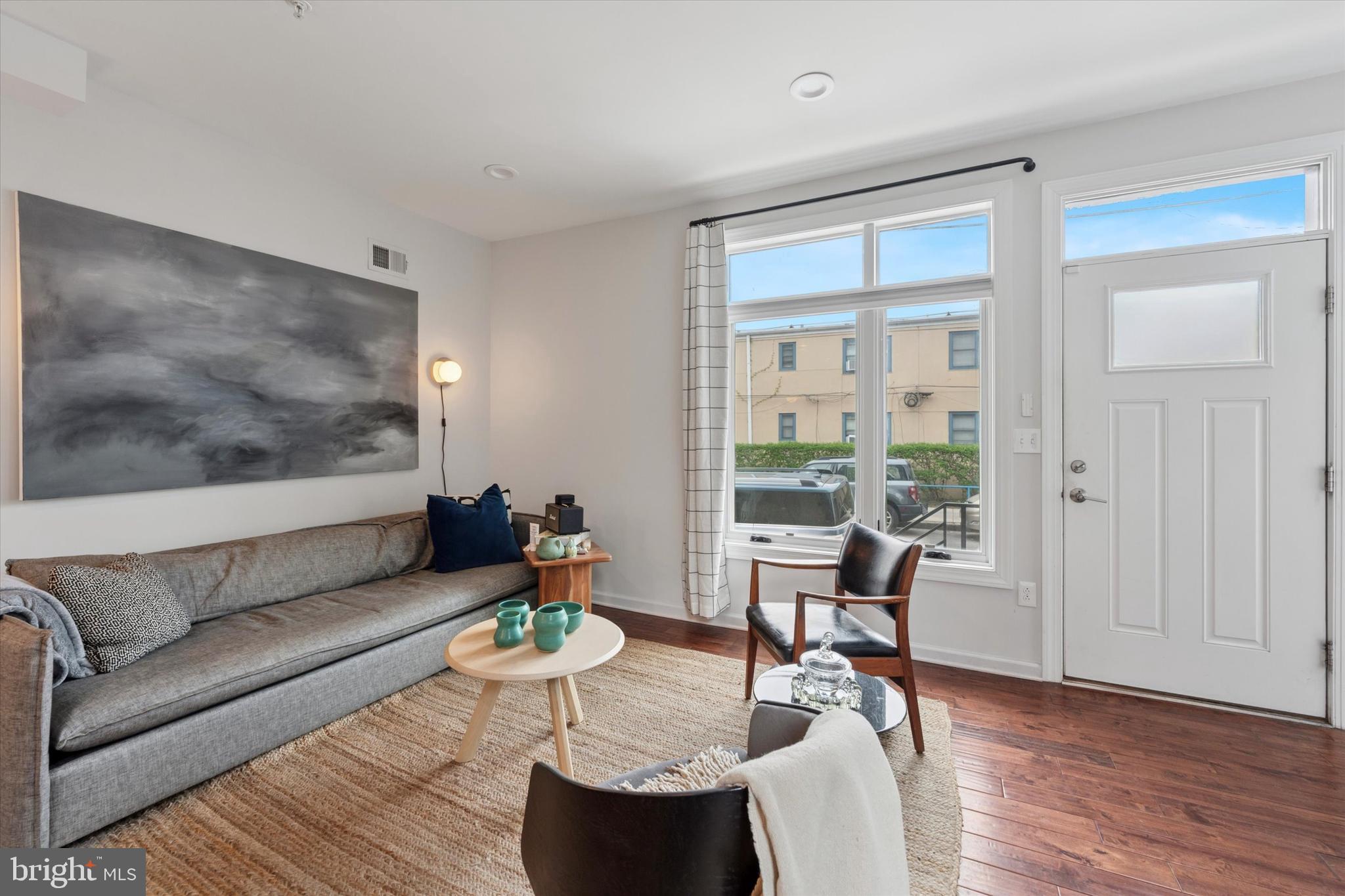 POINT BREEZE - Residential Lease