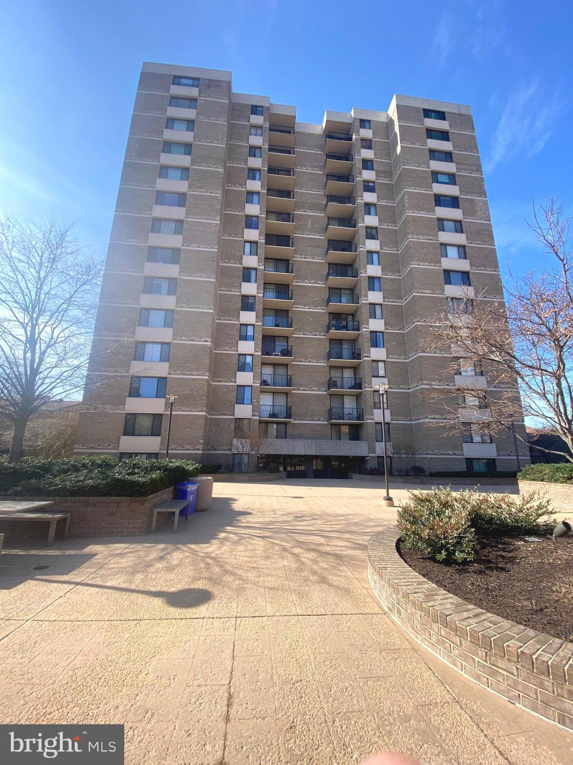 AMERICANA CENTRE - Residential