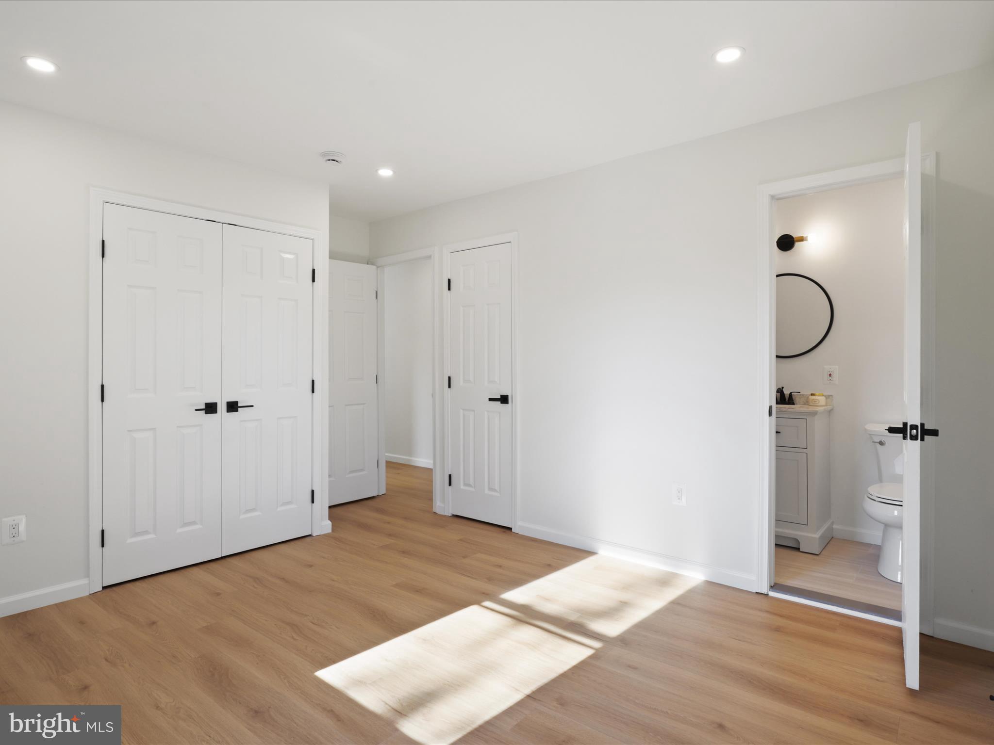 JOHNSONS HILL - Residential