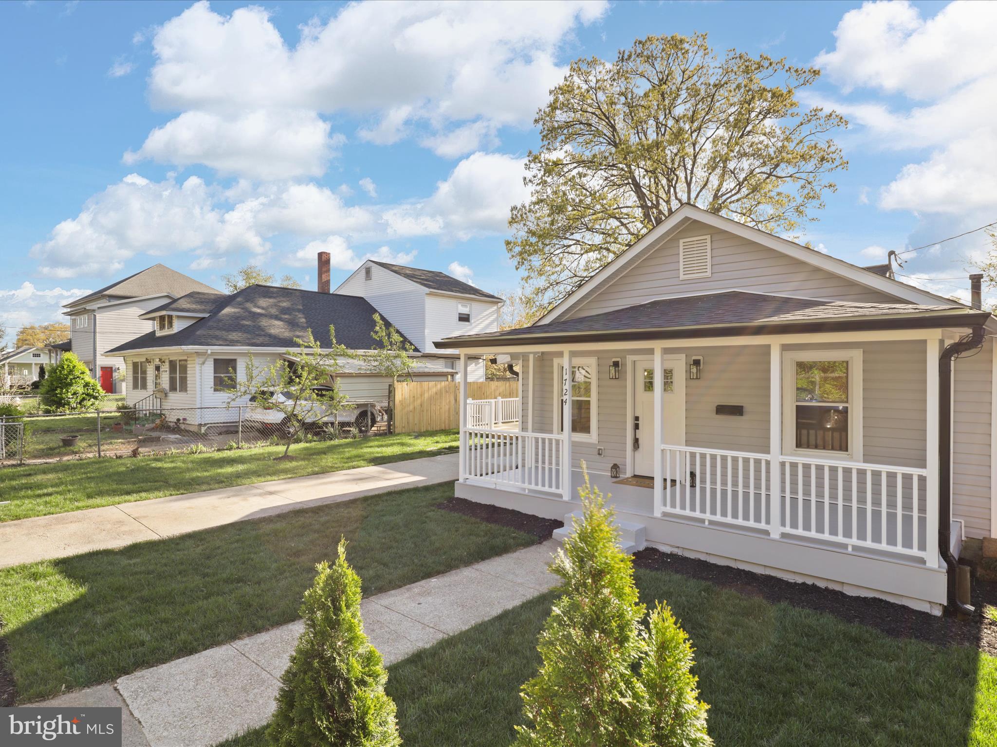 JOHNSONS HILL - Residential